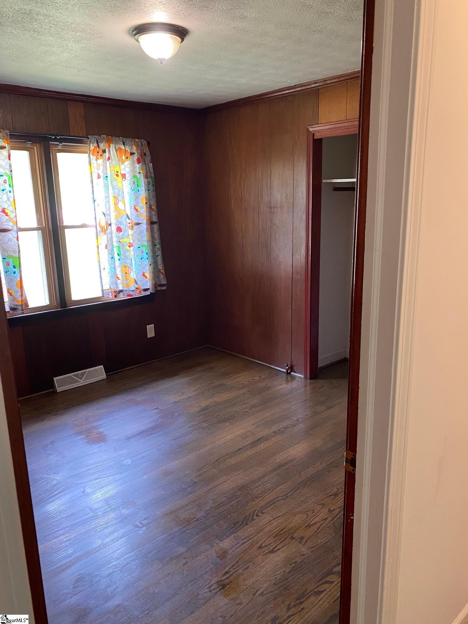 109 Valeview Circle Property Photo 10