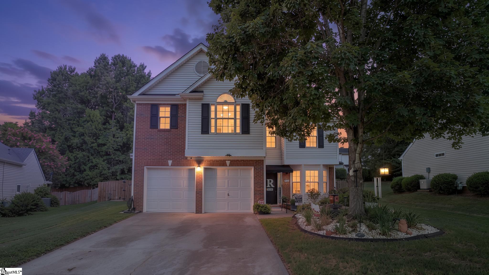 623 Fairview Lake Way Property Photo 2