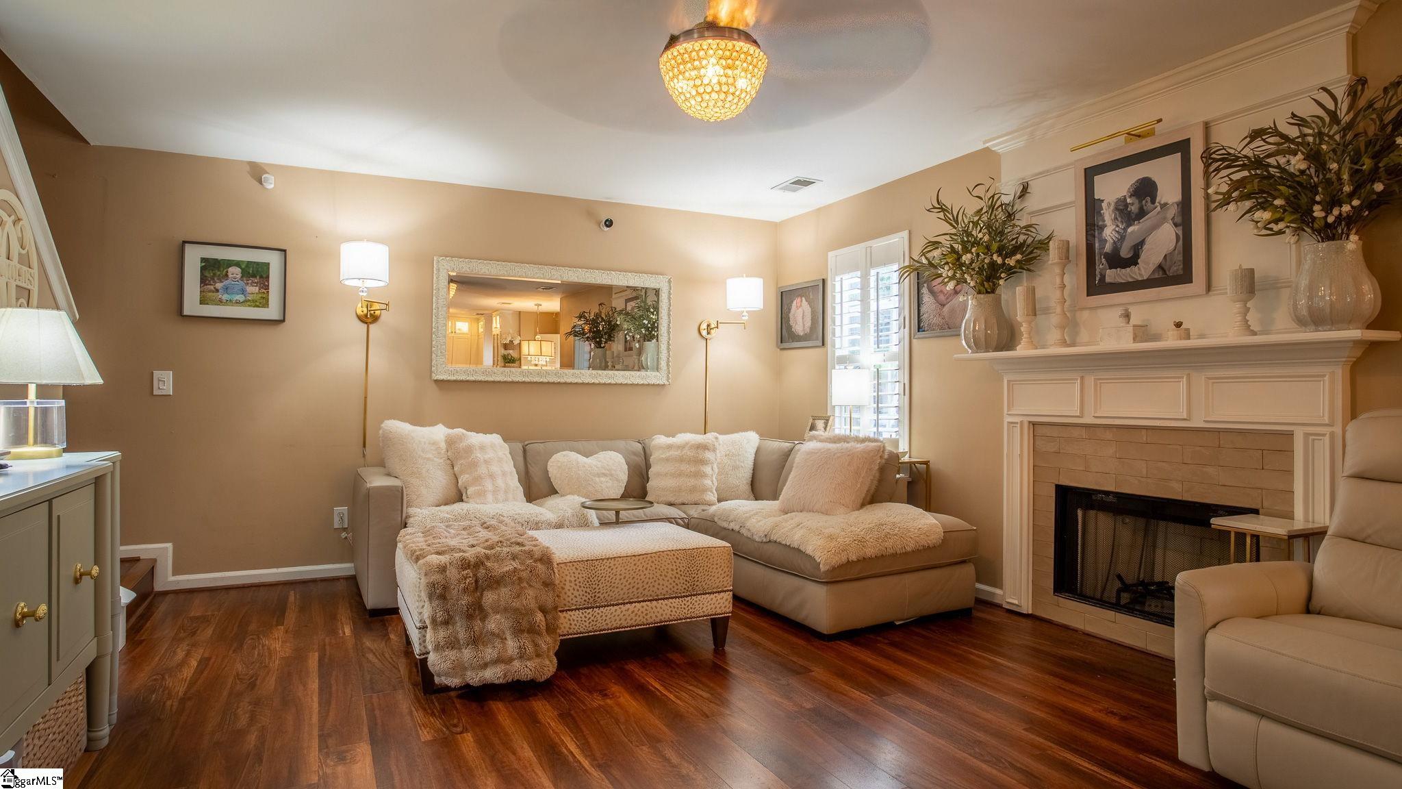 623 Fairview Lake Way Property Photo 6