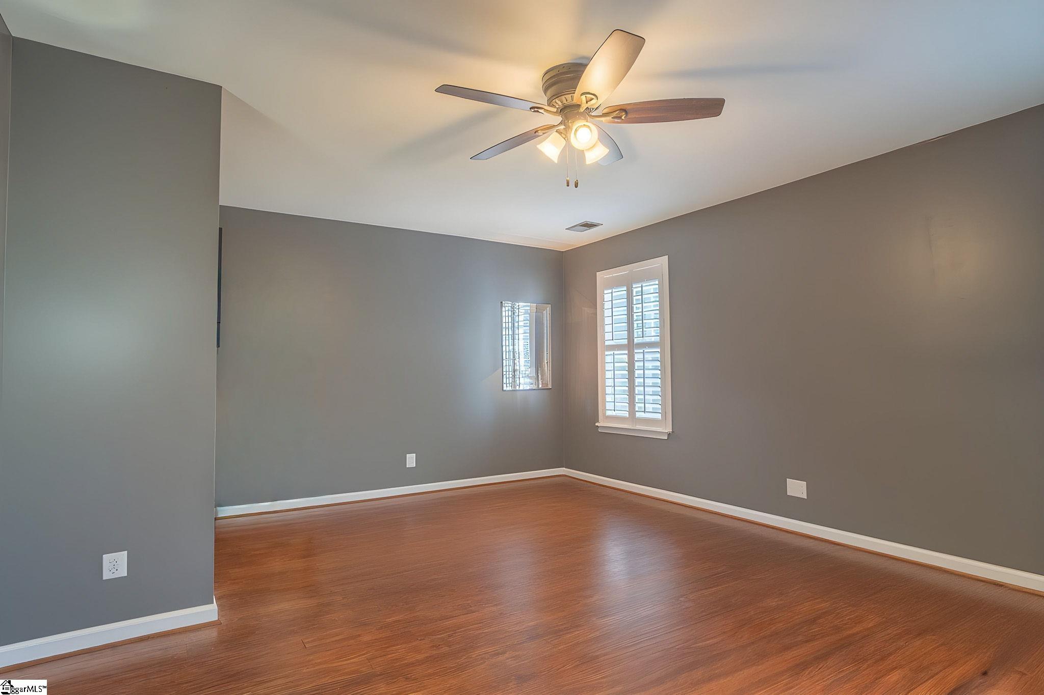 623 Fairview Lake Way Property Photo 40