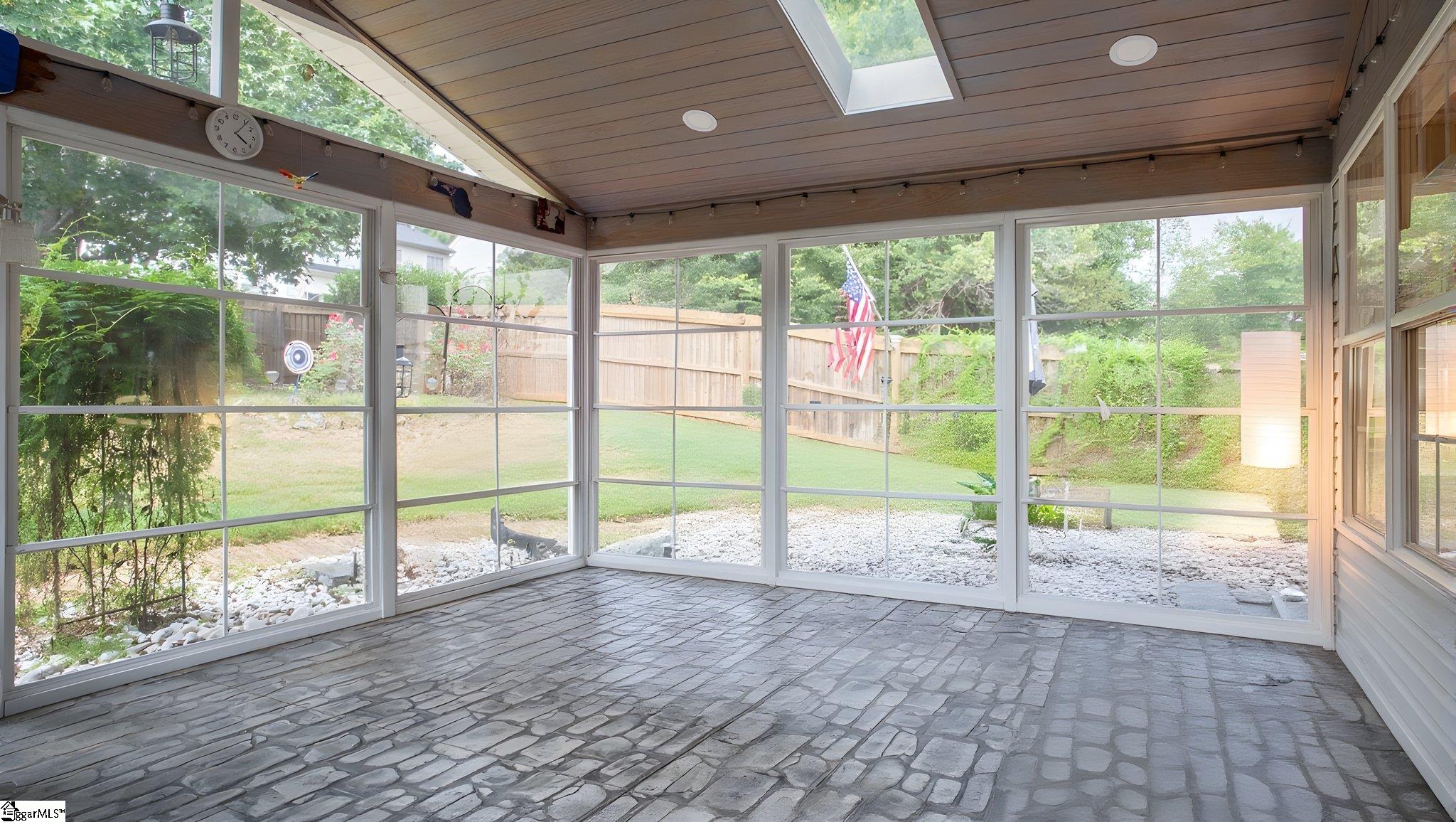 623 Fairview Lake Way Property Photo 44