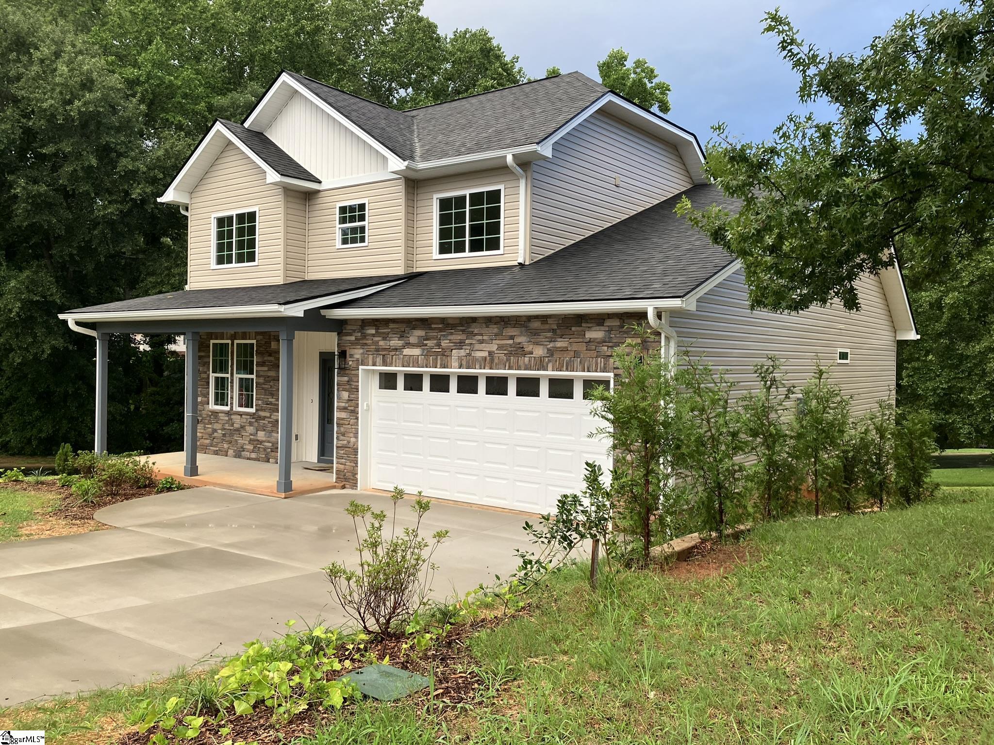 405 Landstone Terrace Property Photo 2