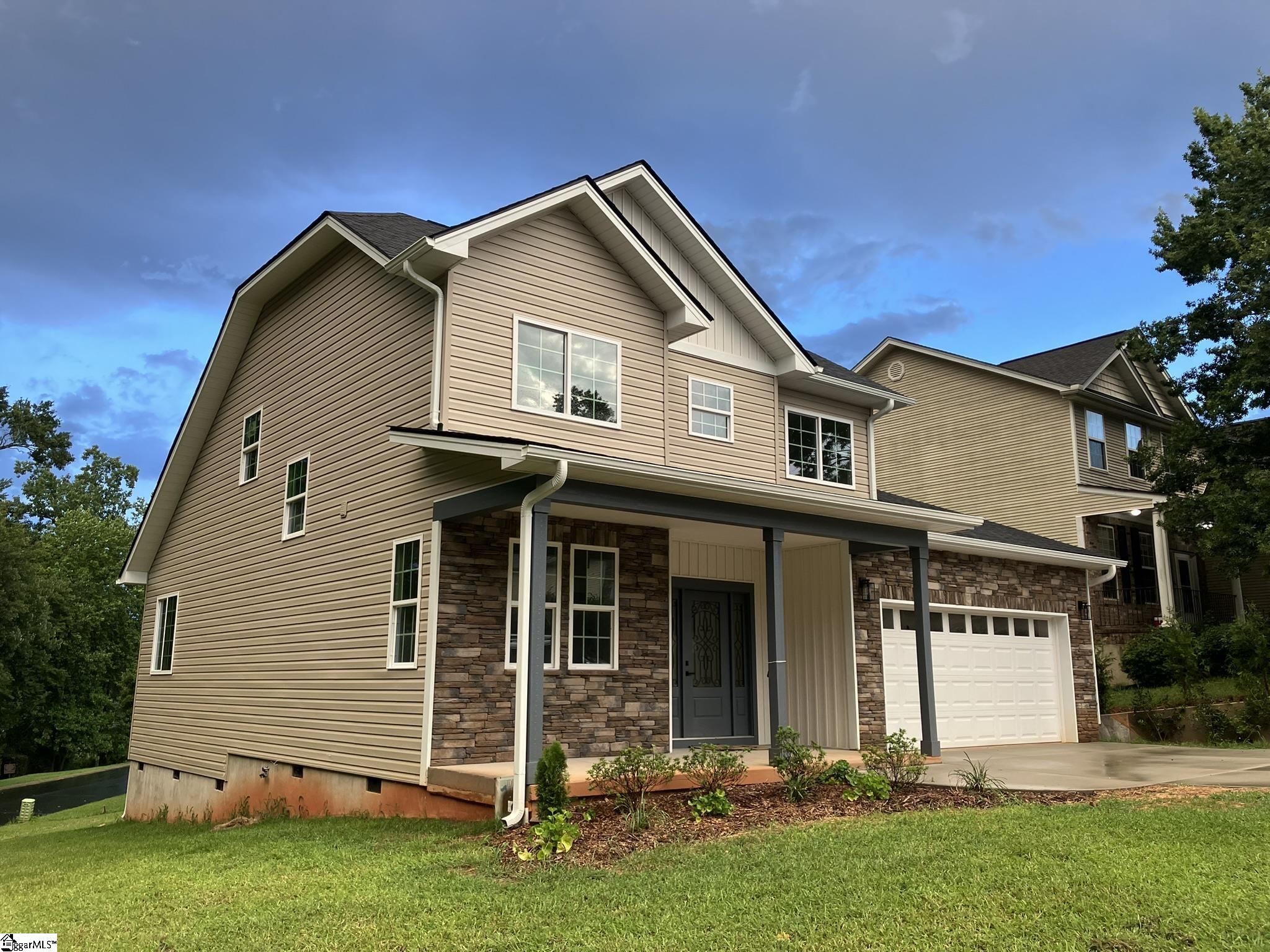405 Landstone Terrace Property Photo 3