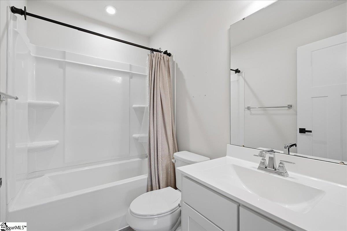 131 Roseridge Drive Property Photo 22