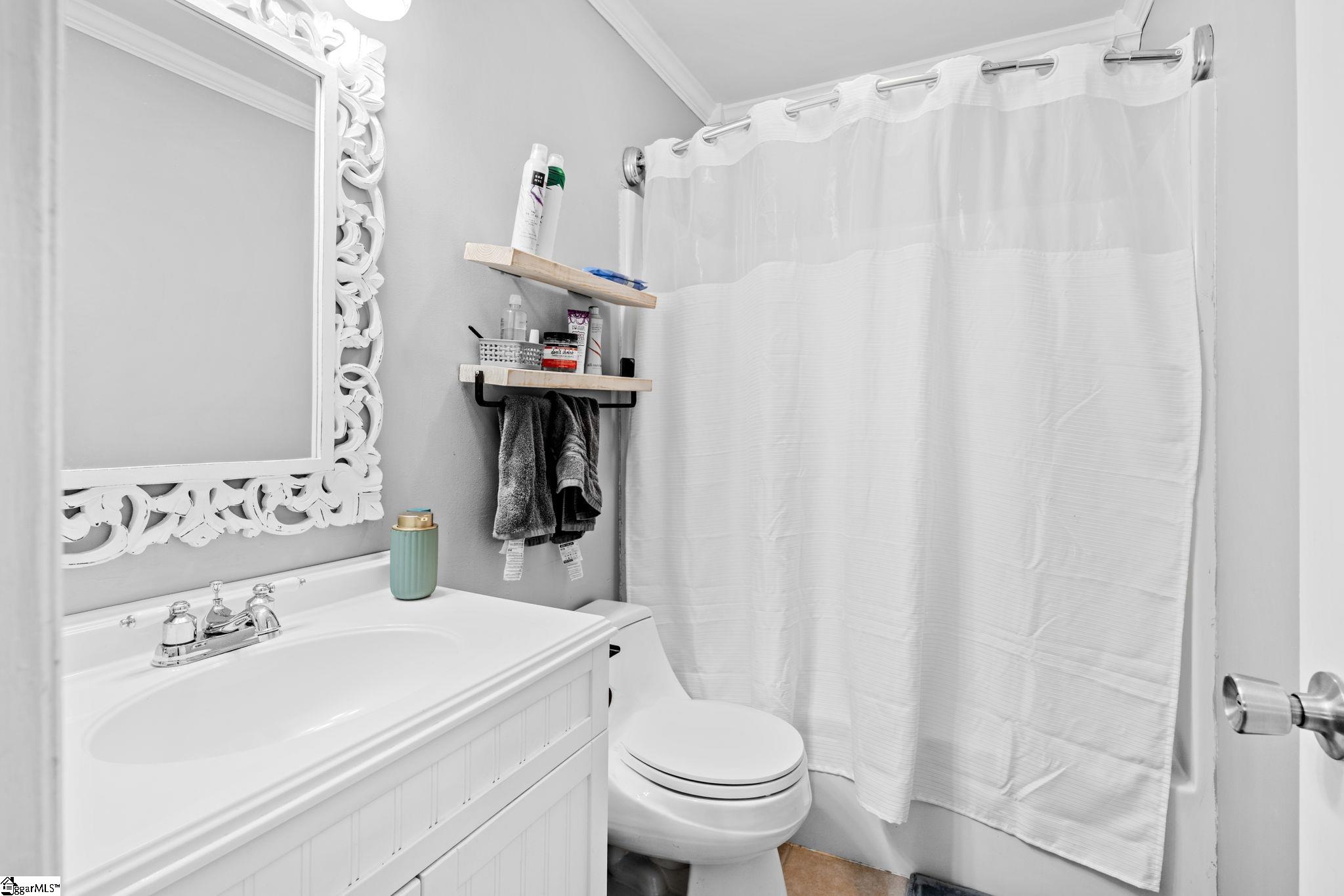 141 Inwood Court Property Photo 15