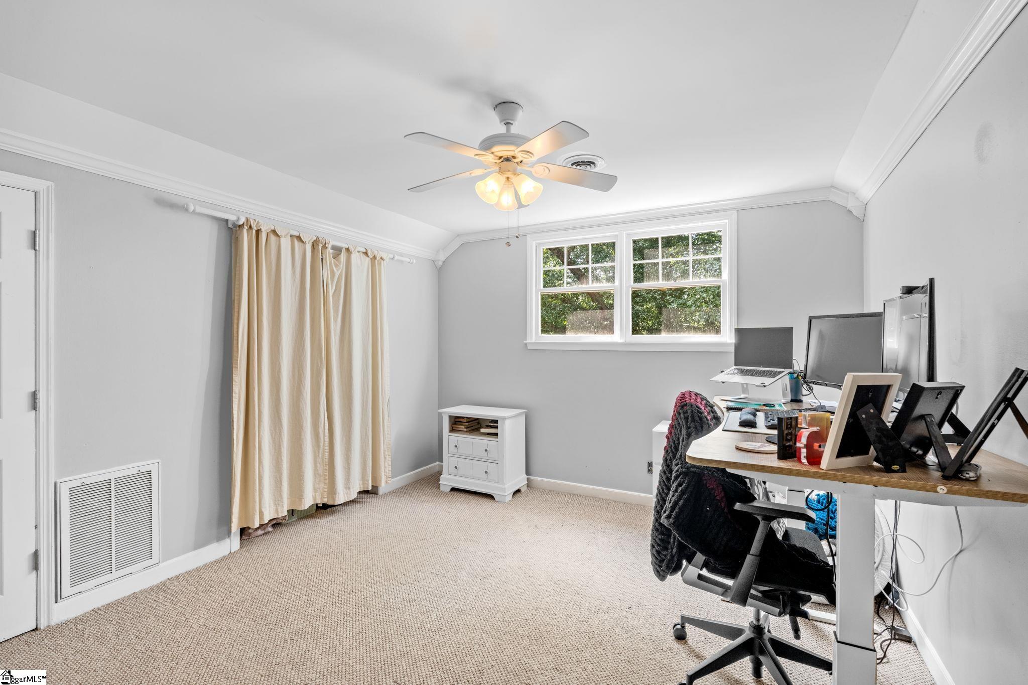 141 Inwood Court Property Photo 16