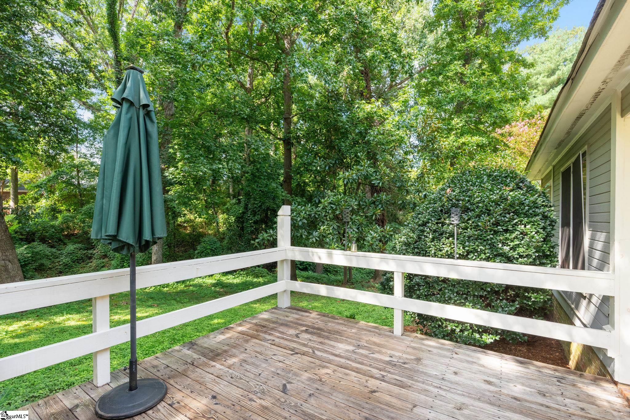 141 Inwood Court Property Photo 19