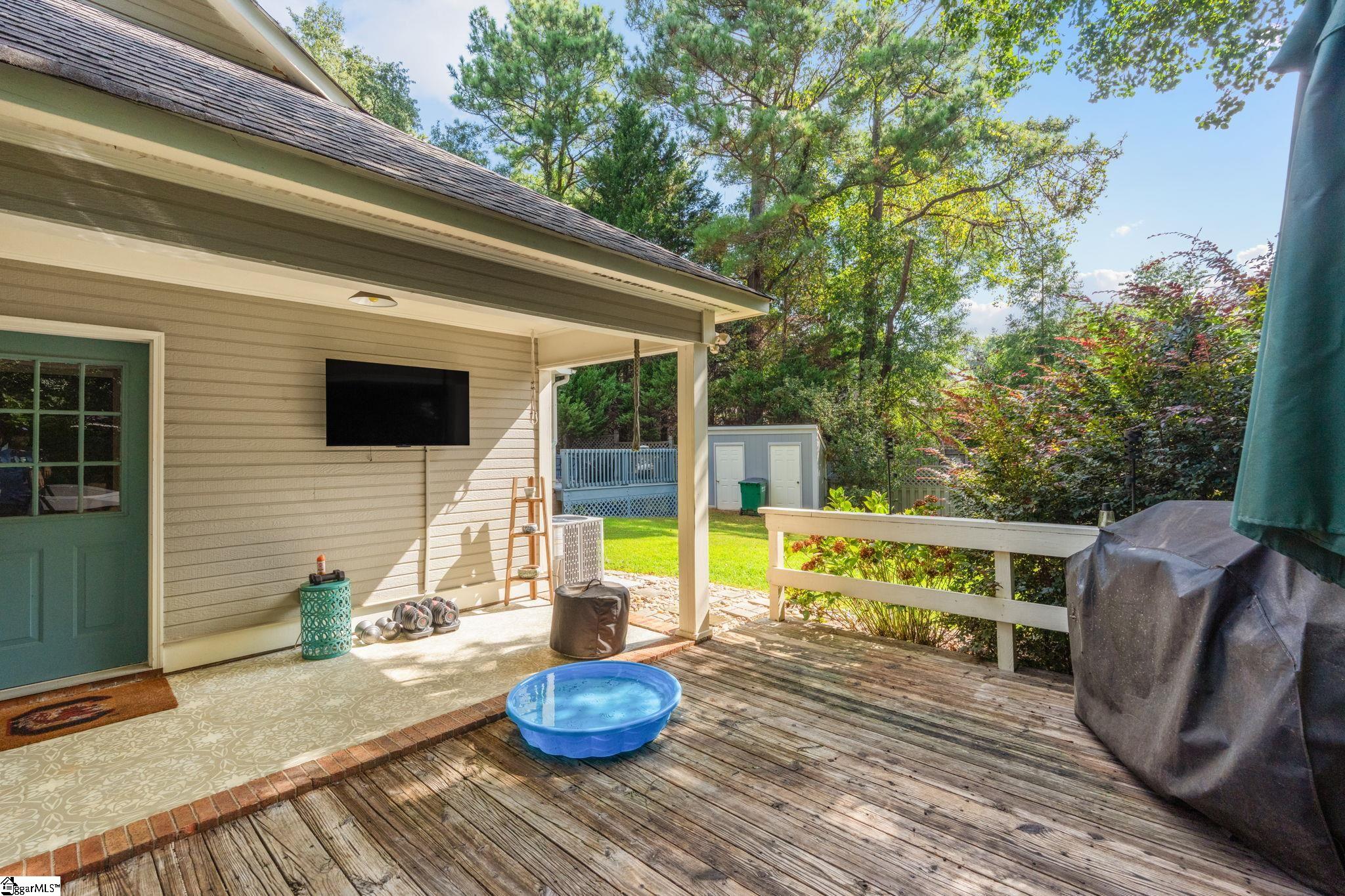 141 Inwood Court Property Photo 20