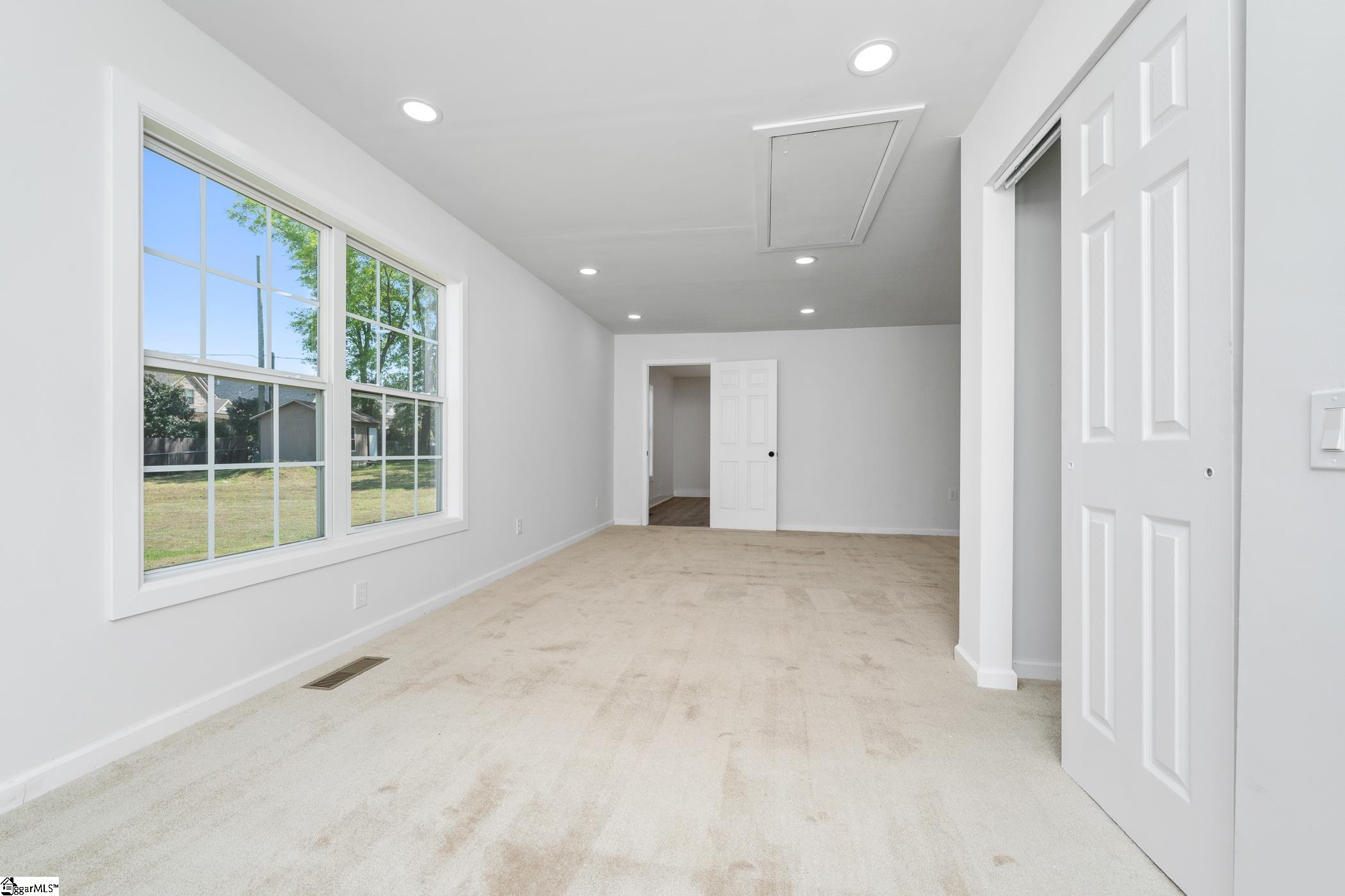 3 Hibourne Court Property Photo 15