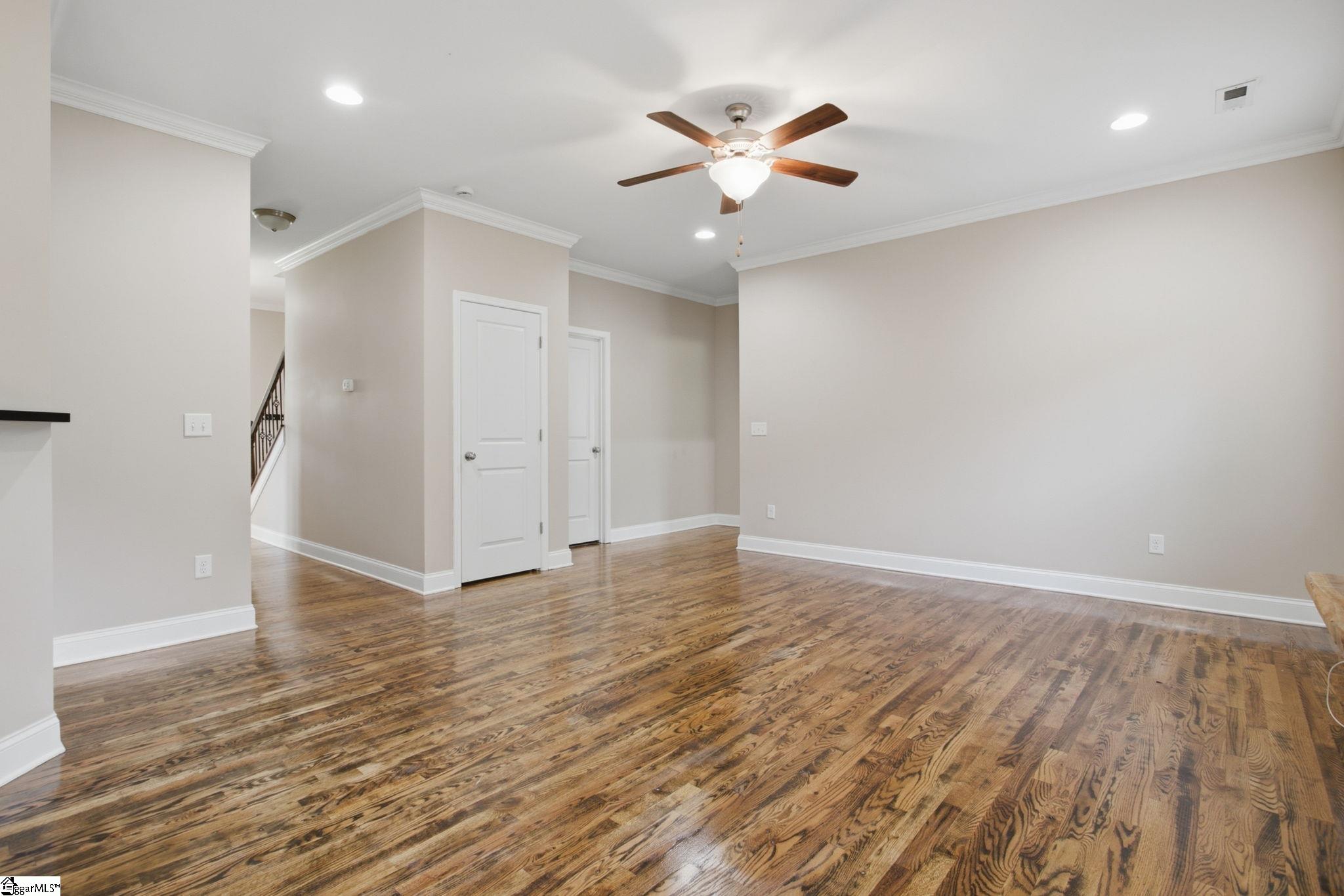 1000 Sheila Avenue Property Photo 10