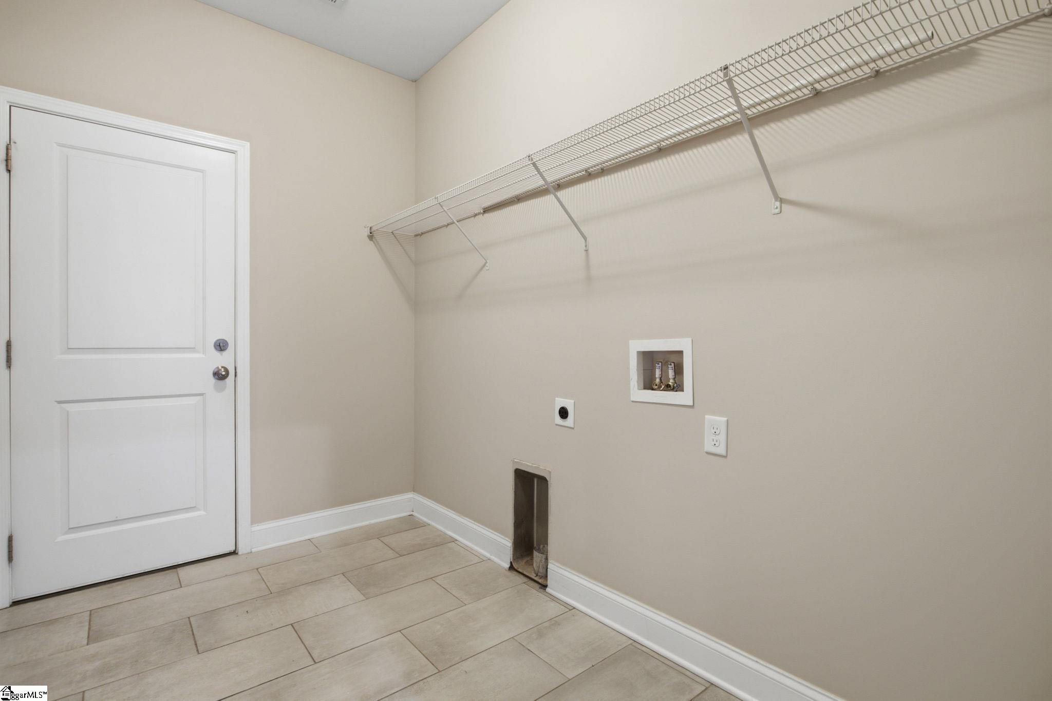 1000 Sheila Avenue Property Photo 11