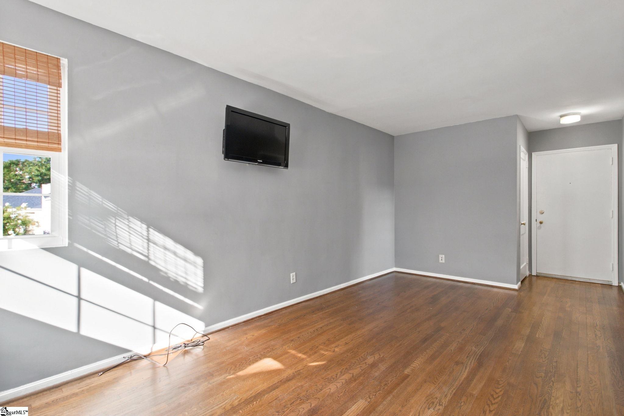 100 Lewis Drive Property Photo 7