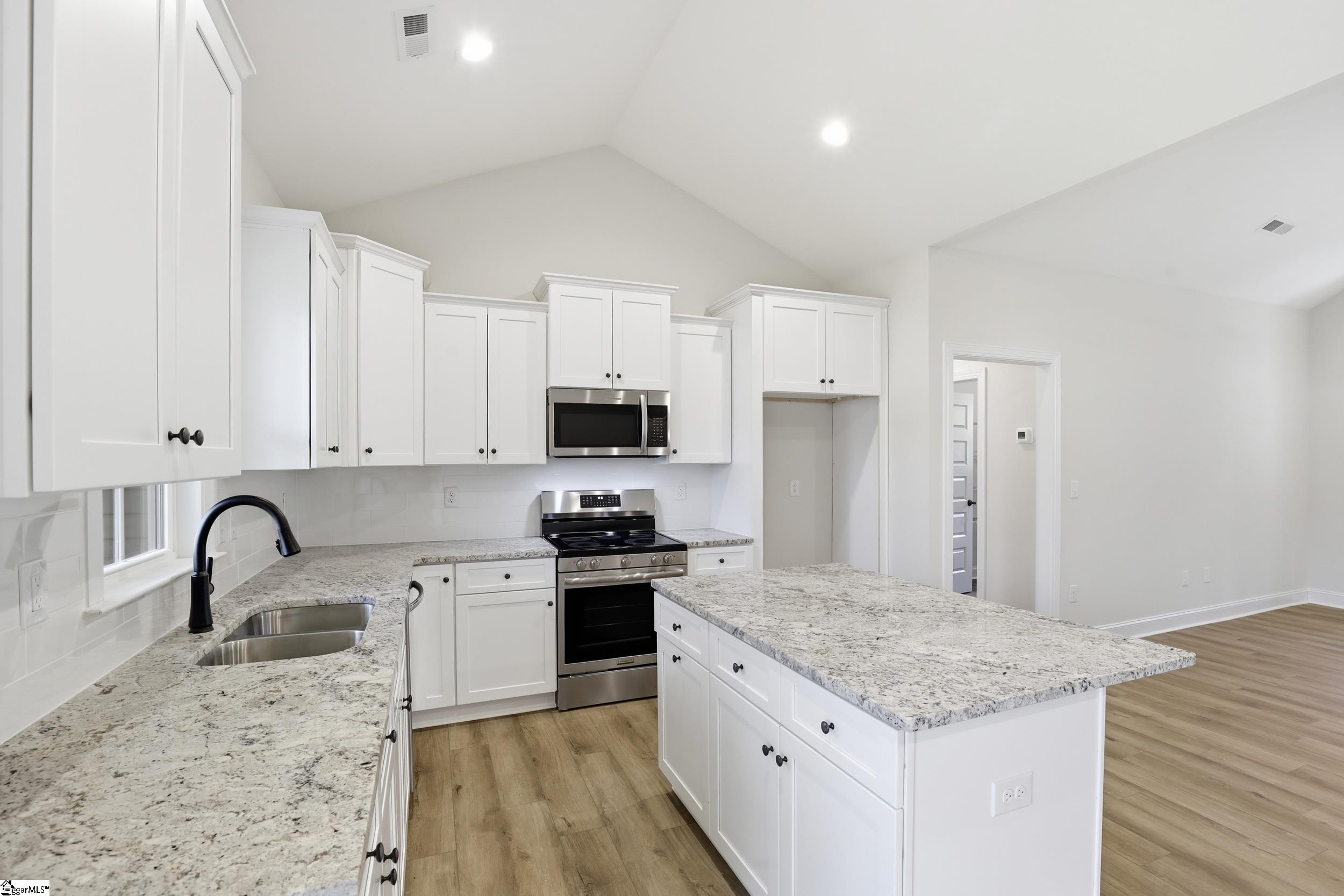 121 Tubbs Mountain Road Property Photo 10