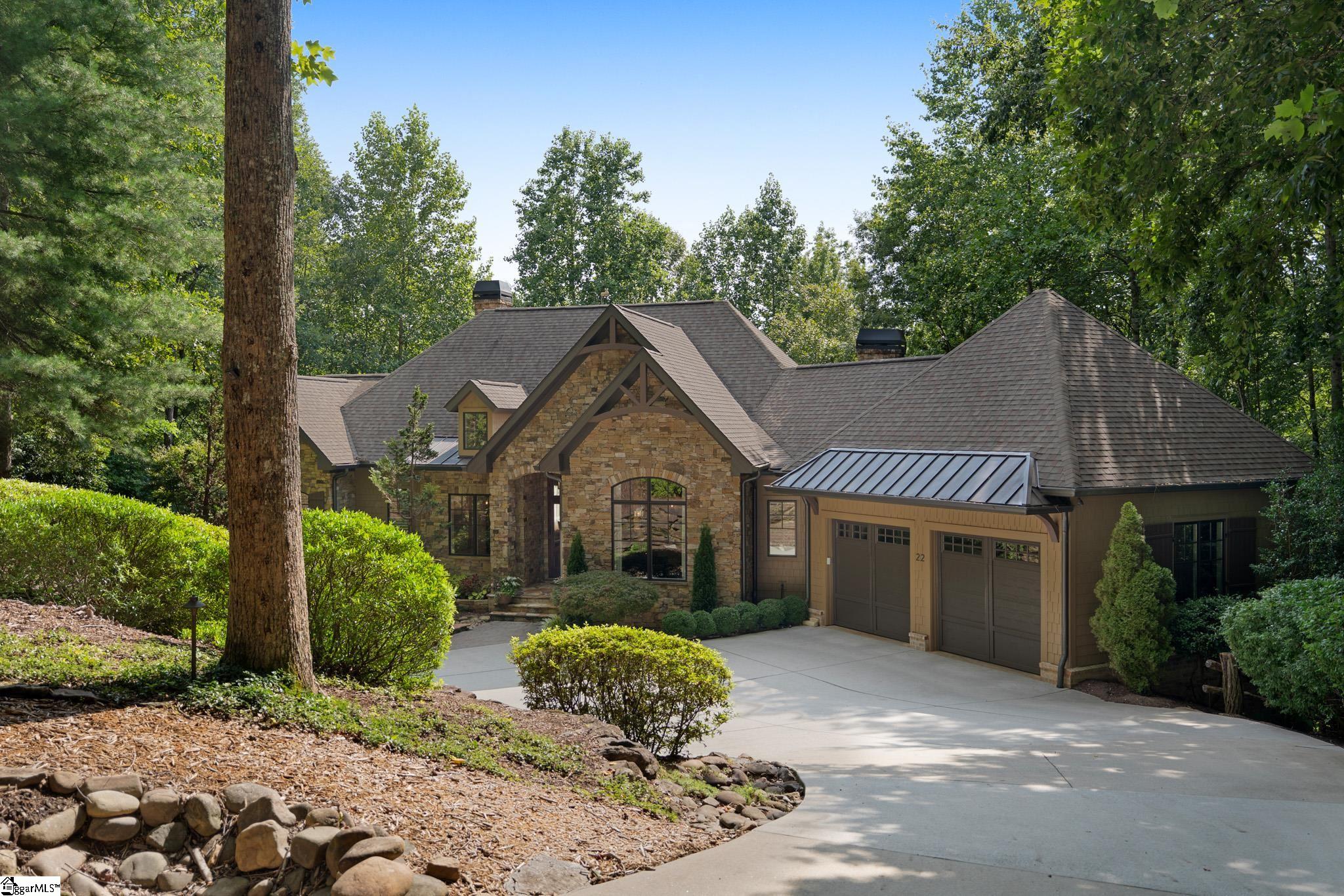 22 Lake Hills Lane Property Photo 6