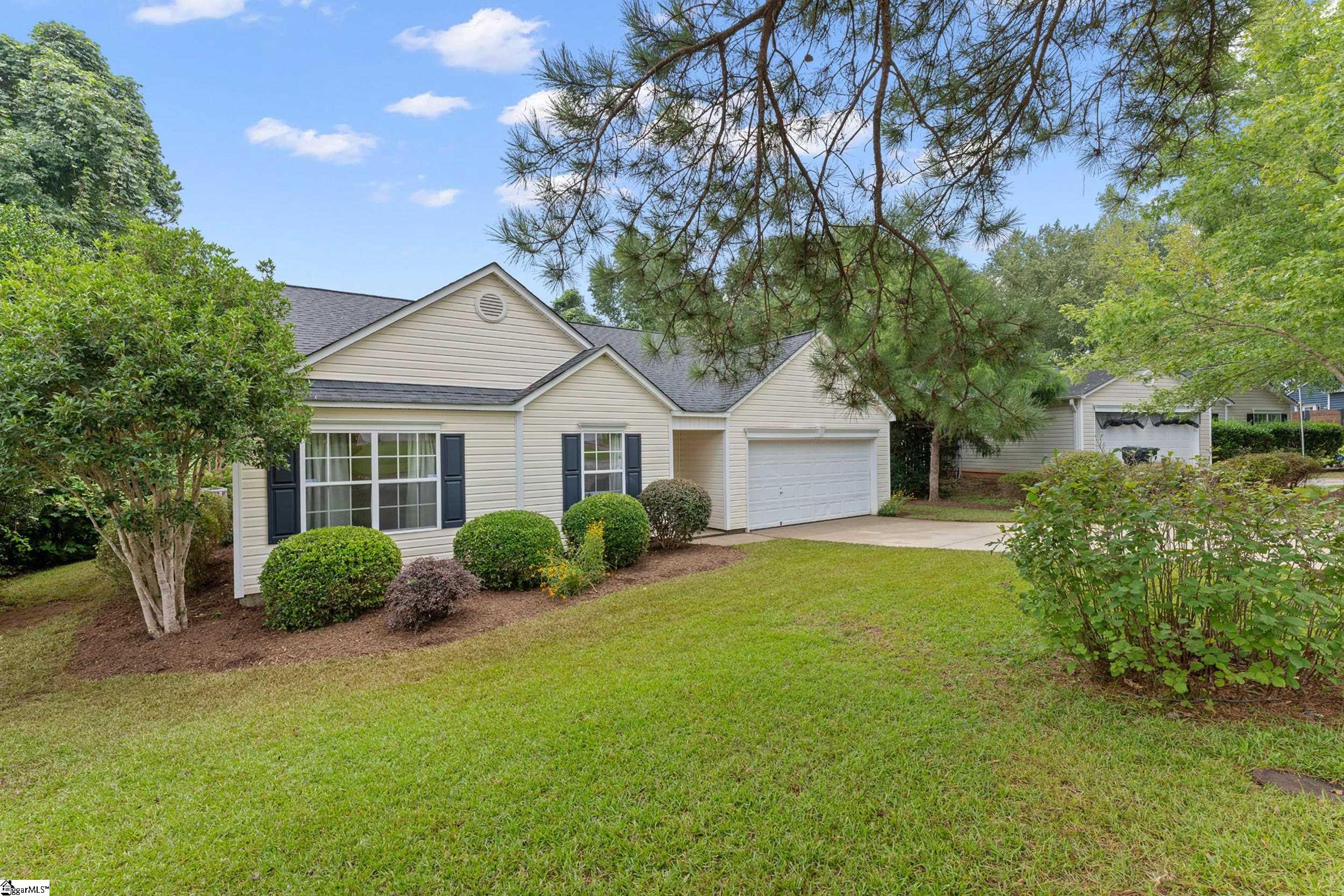 32 Reedy River Way Property Photo 3