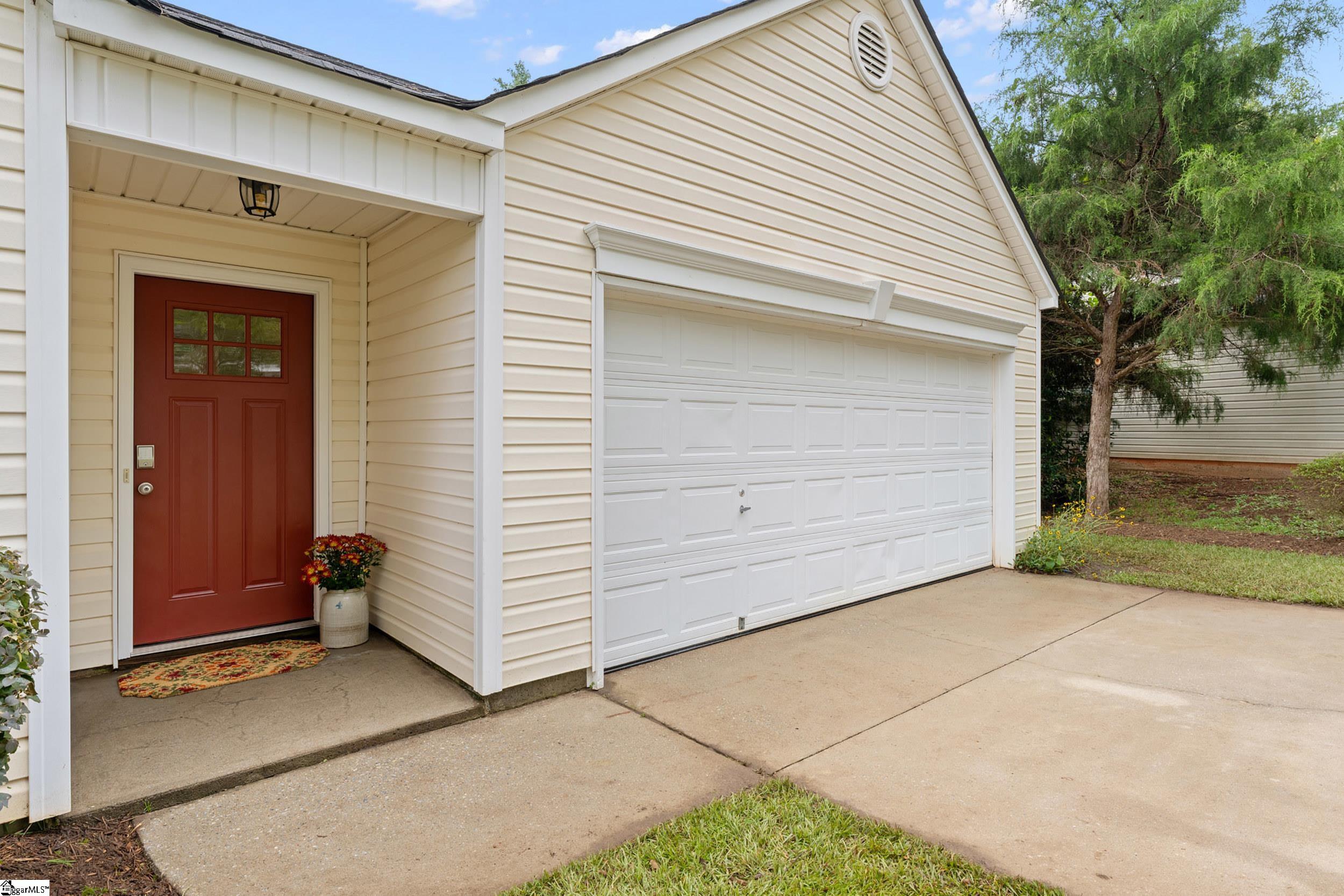 32 Reedy River Way Property Photo 4