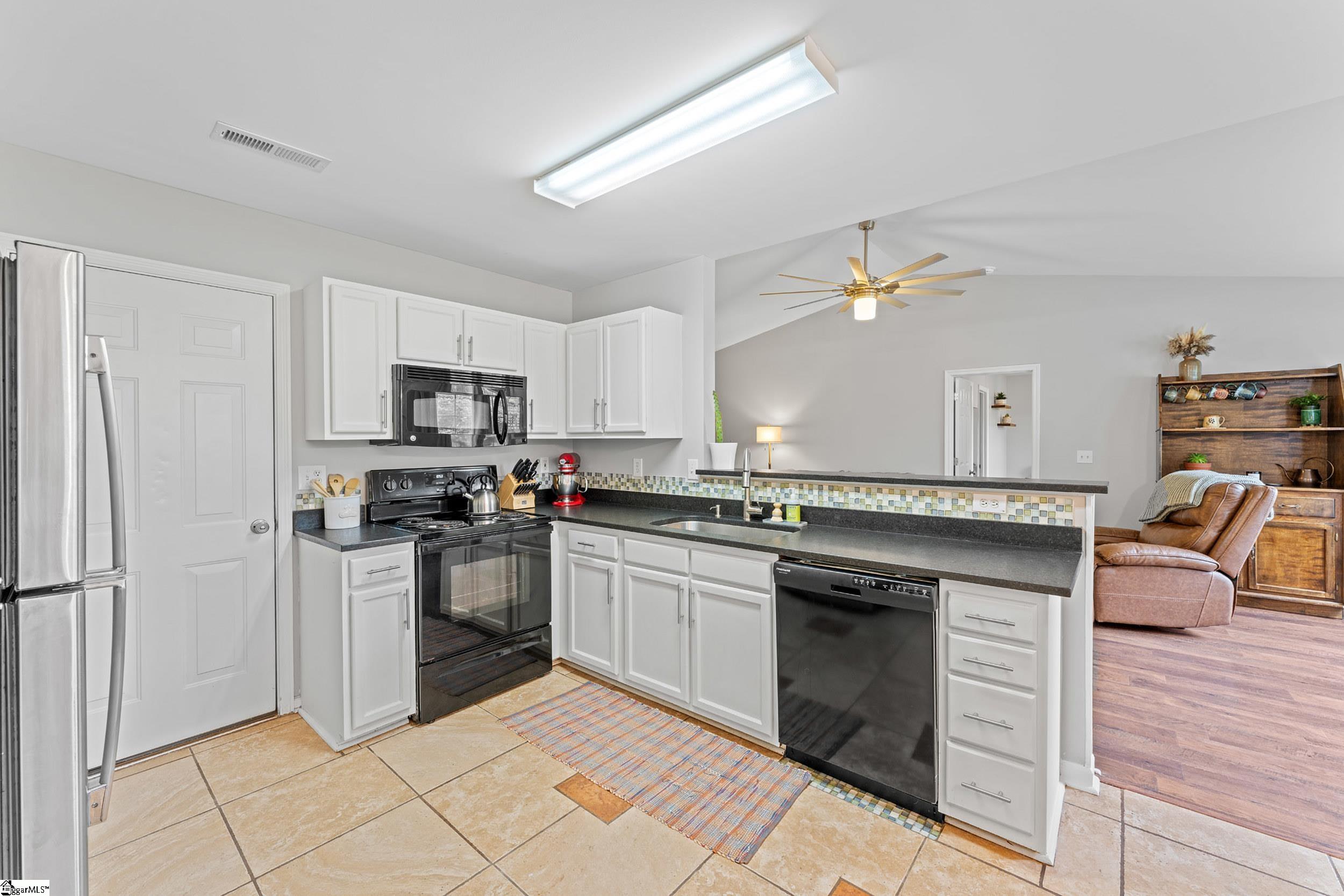 32 Reedy River Way Property Photo 14