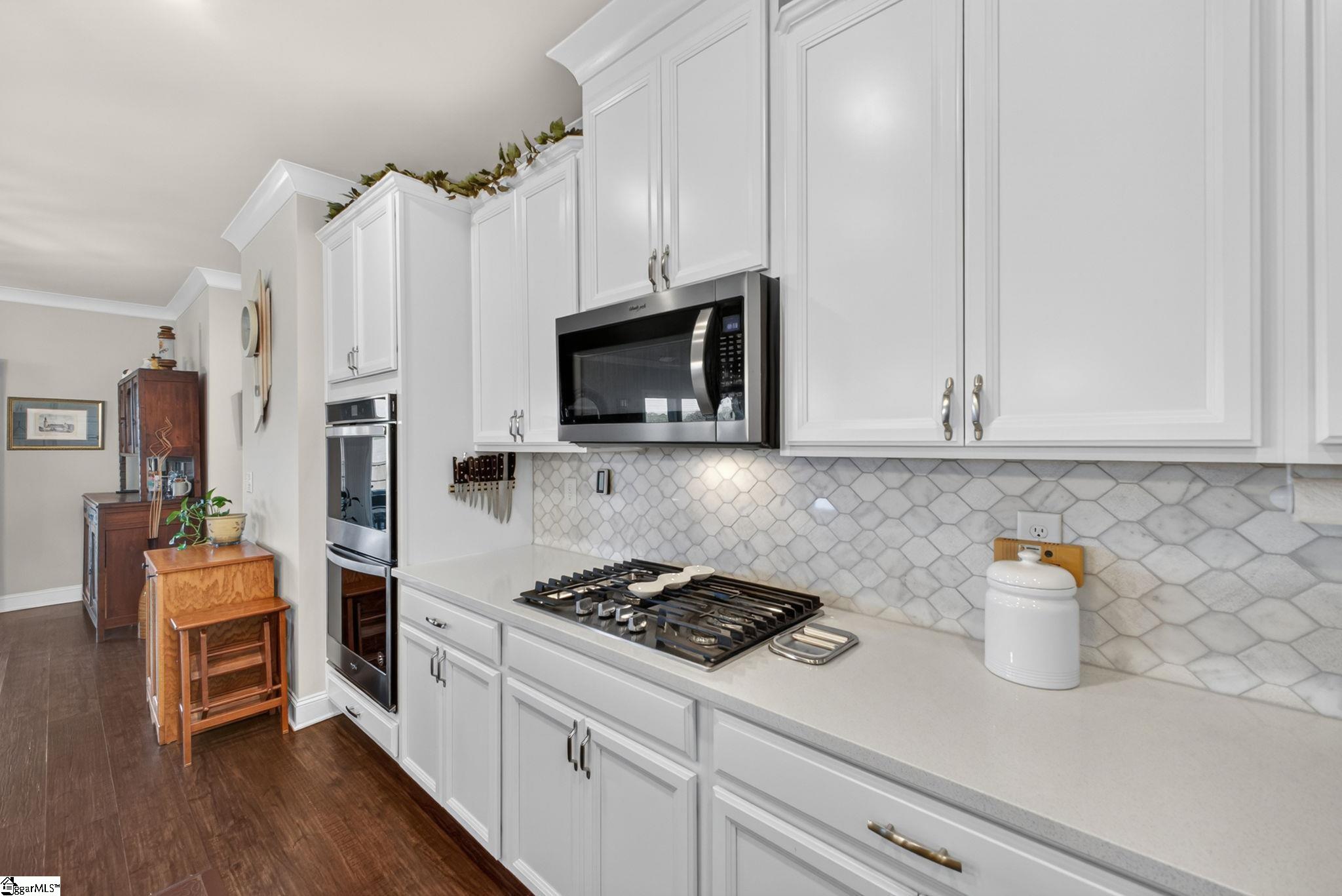 108 Graceful Sedge Way Property Photo 18