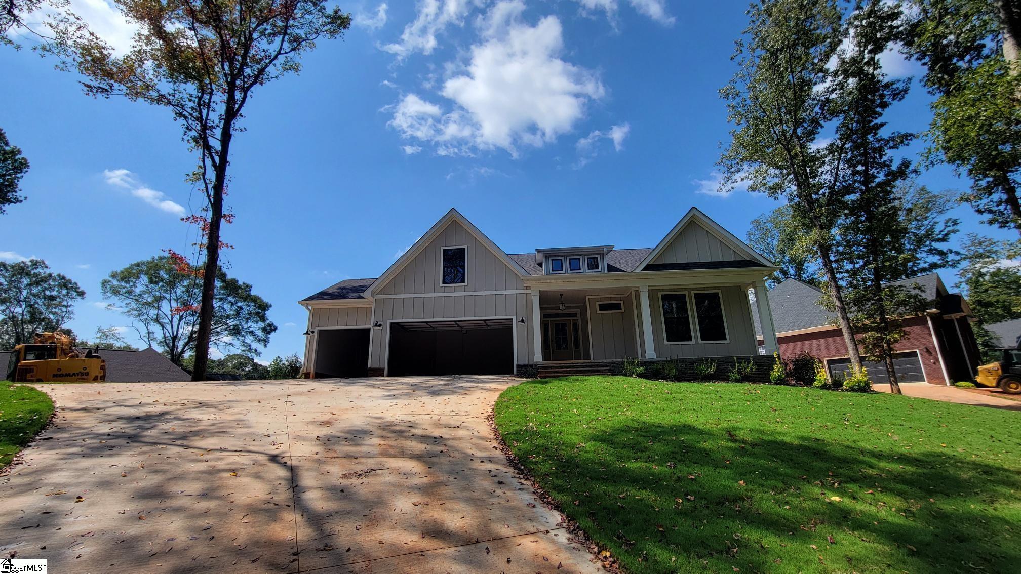 1815 Cross Creek Drive Property Photo 1