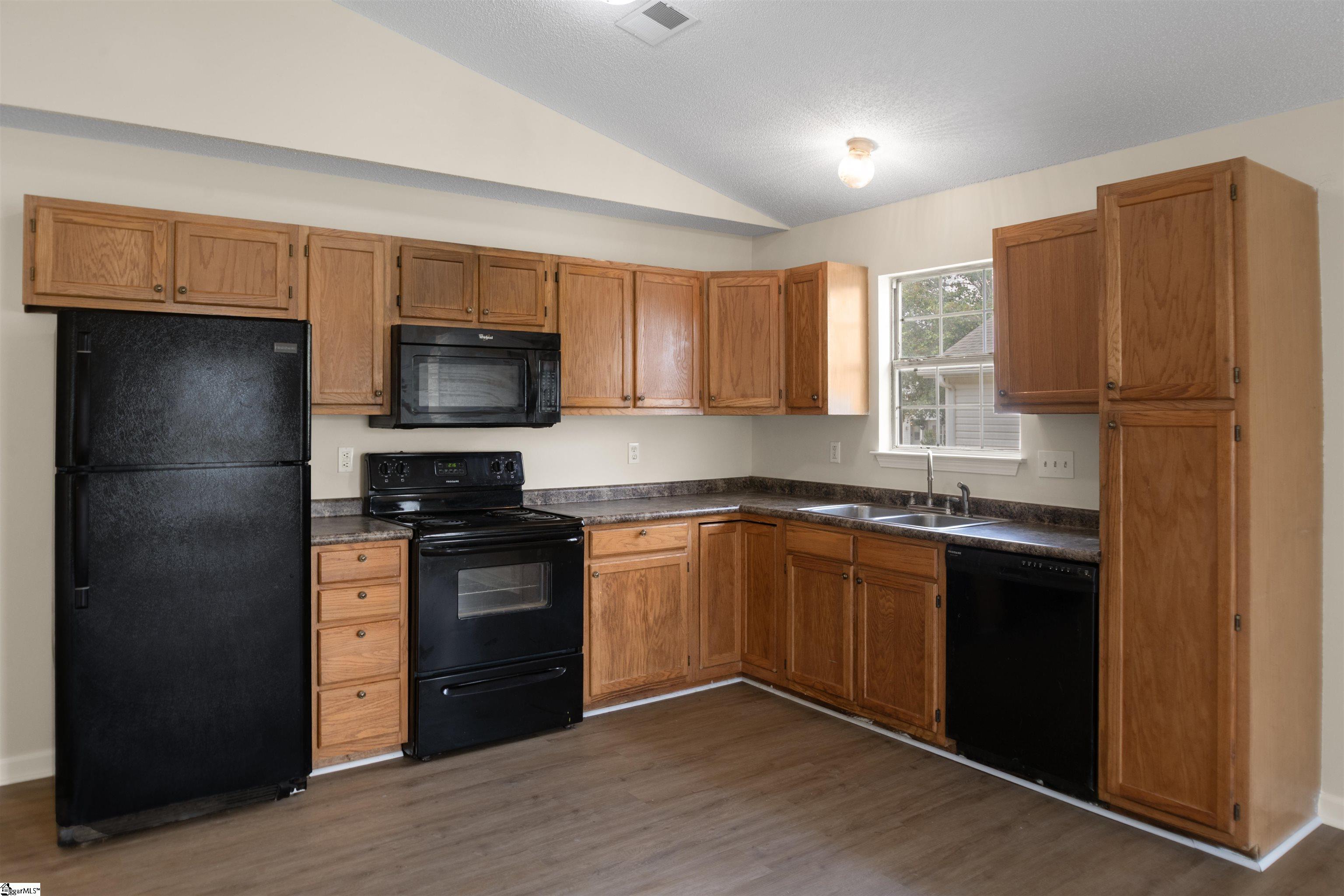 515 Climbing Rose Court Property Photo 6
