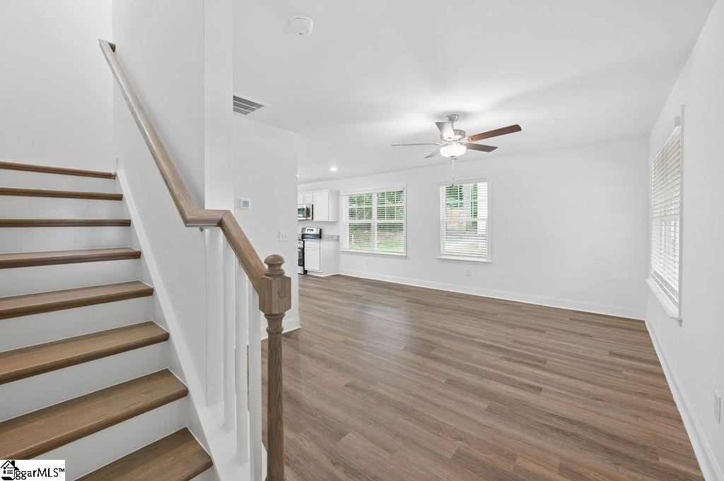 668 Saxon Avenue Property Photo 47