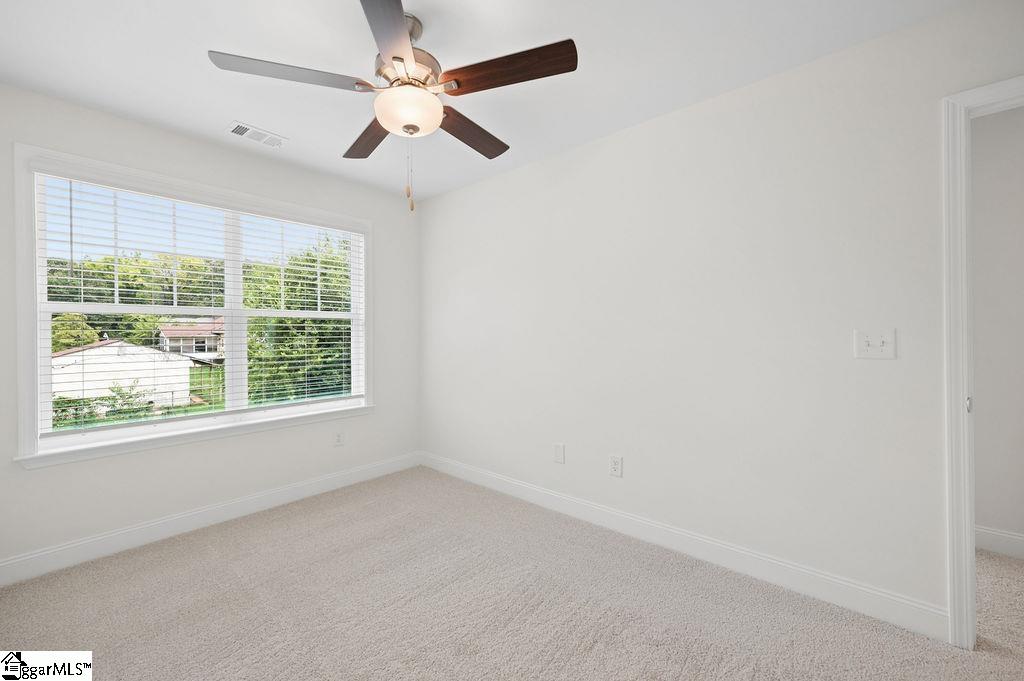 670 Saxon Avenue Property Photo 30