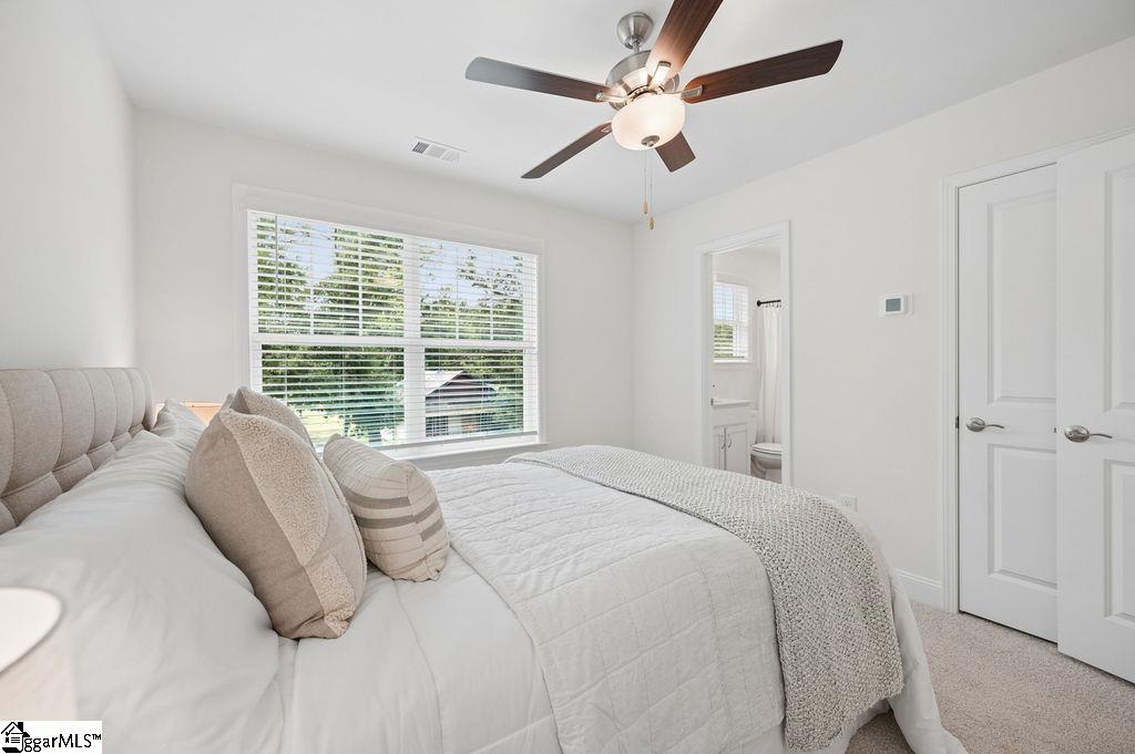 670 Saxon Avenue Property Photo 31