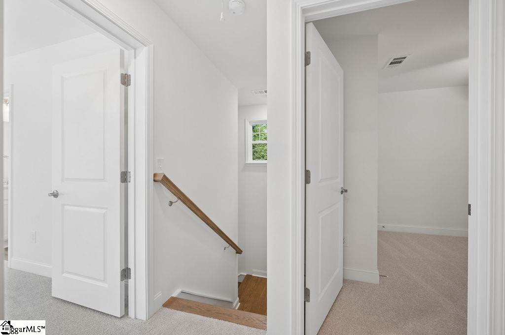 674 Saxon Avenue Property Photo 25