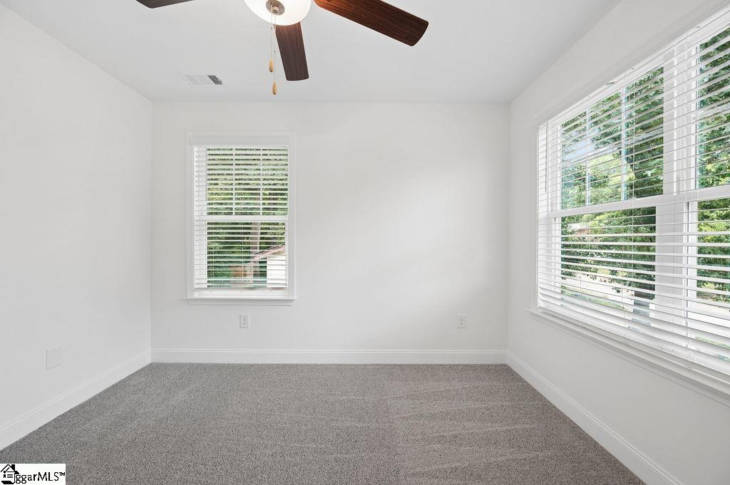 672 Saxon Avenue Property Photo 25