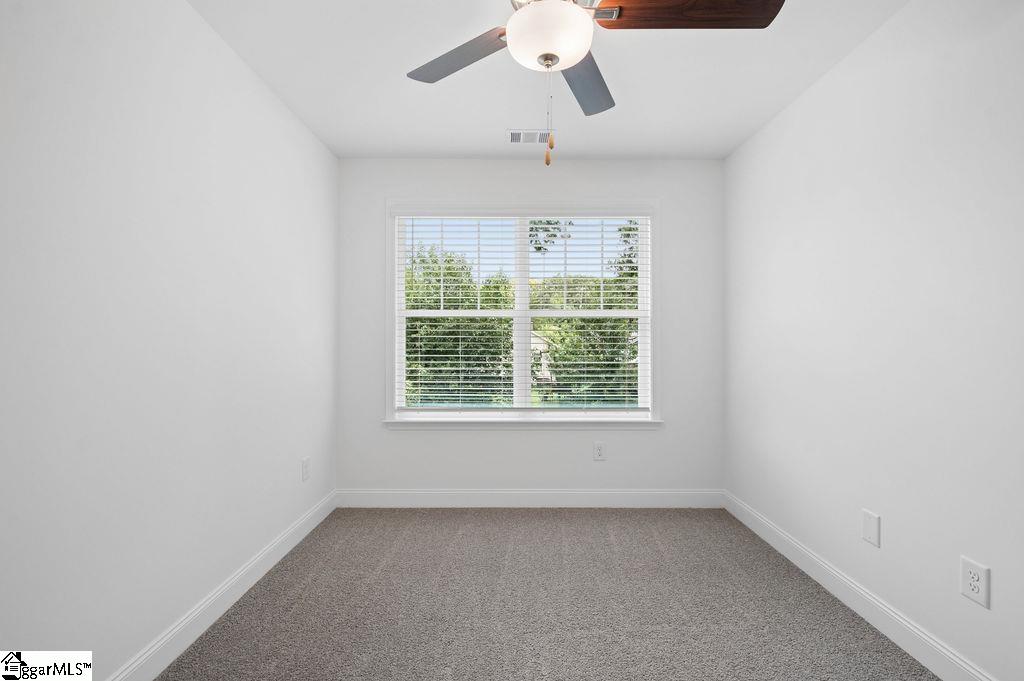 672 Saxon Avenue Property Photo 28