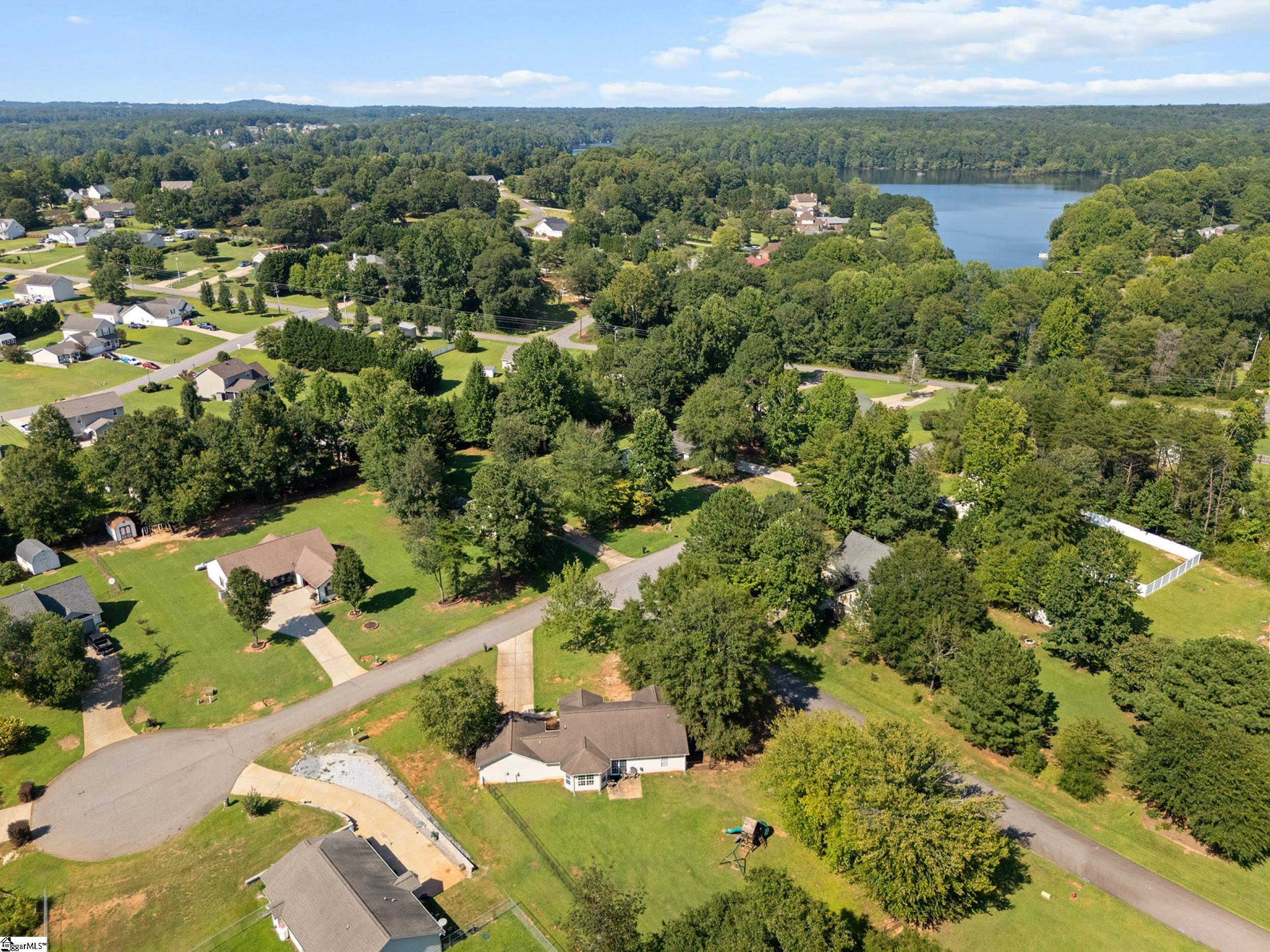 217 Shady Spring Way Property Photo 3