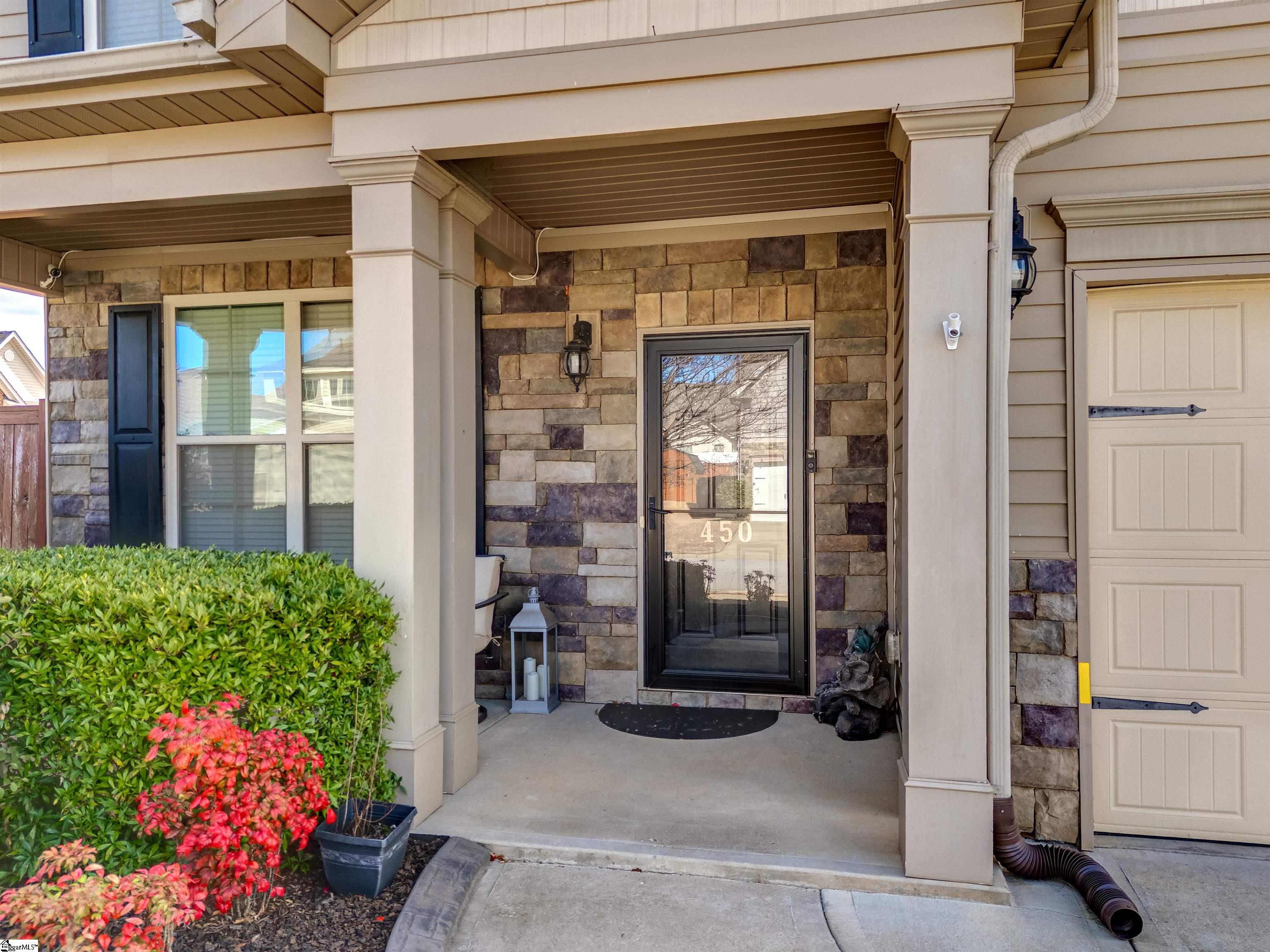450 Bucklebury Road Property Photo 4