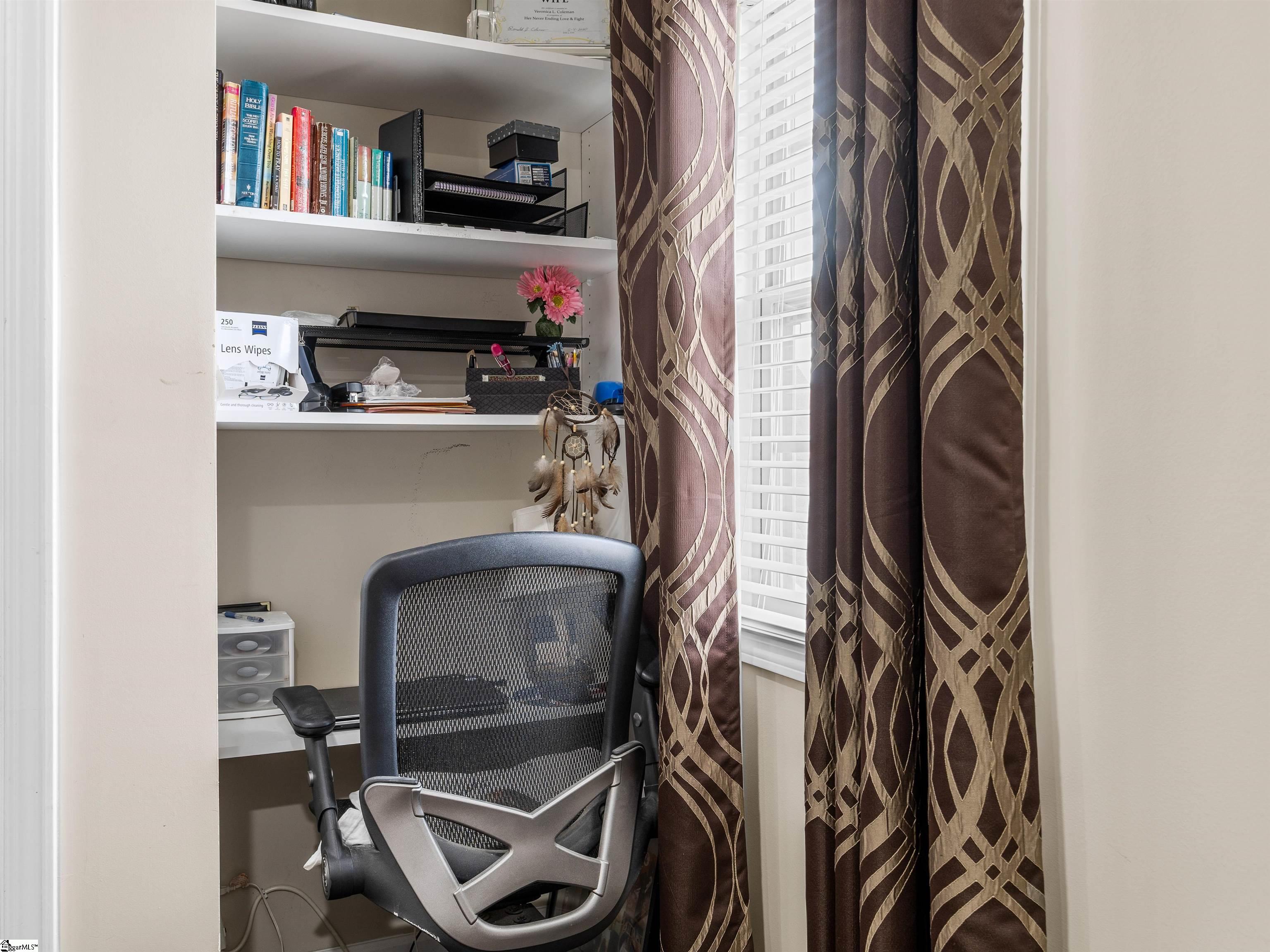 450 Bucklebury Road Property Photo 35