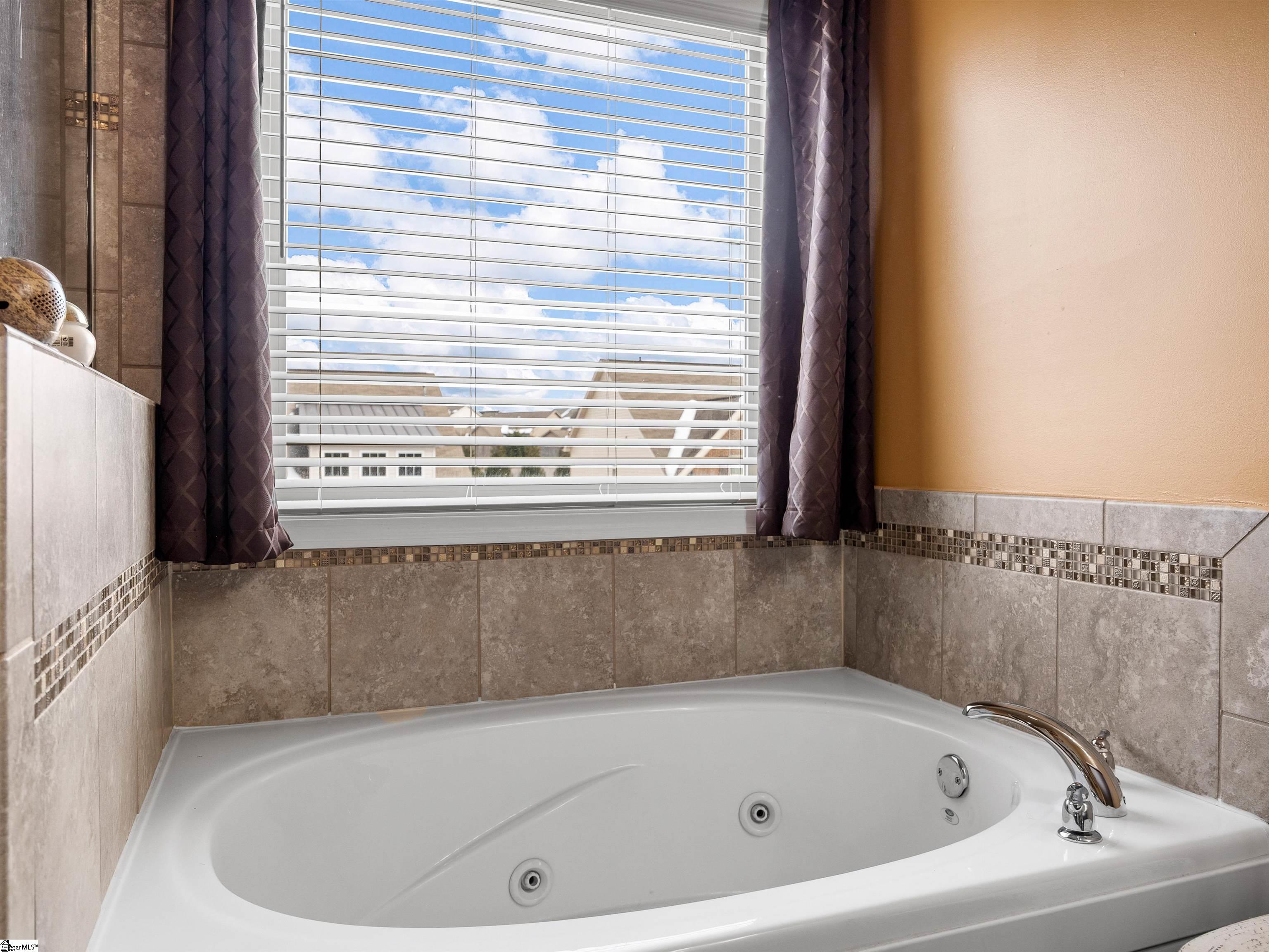 450 Bucklebury Road Property Photo 37