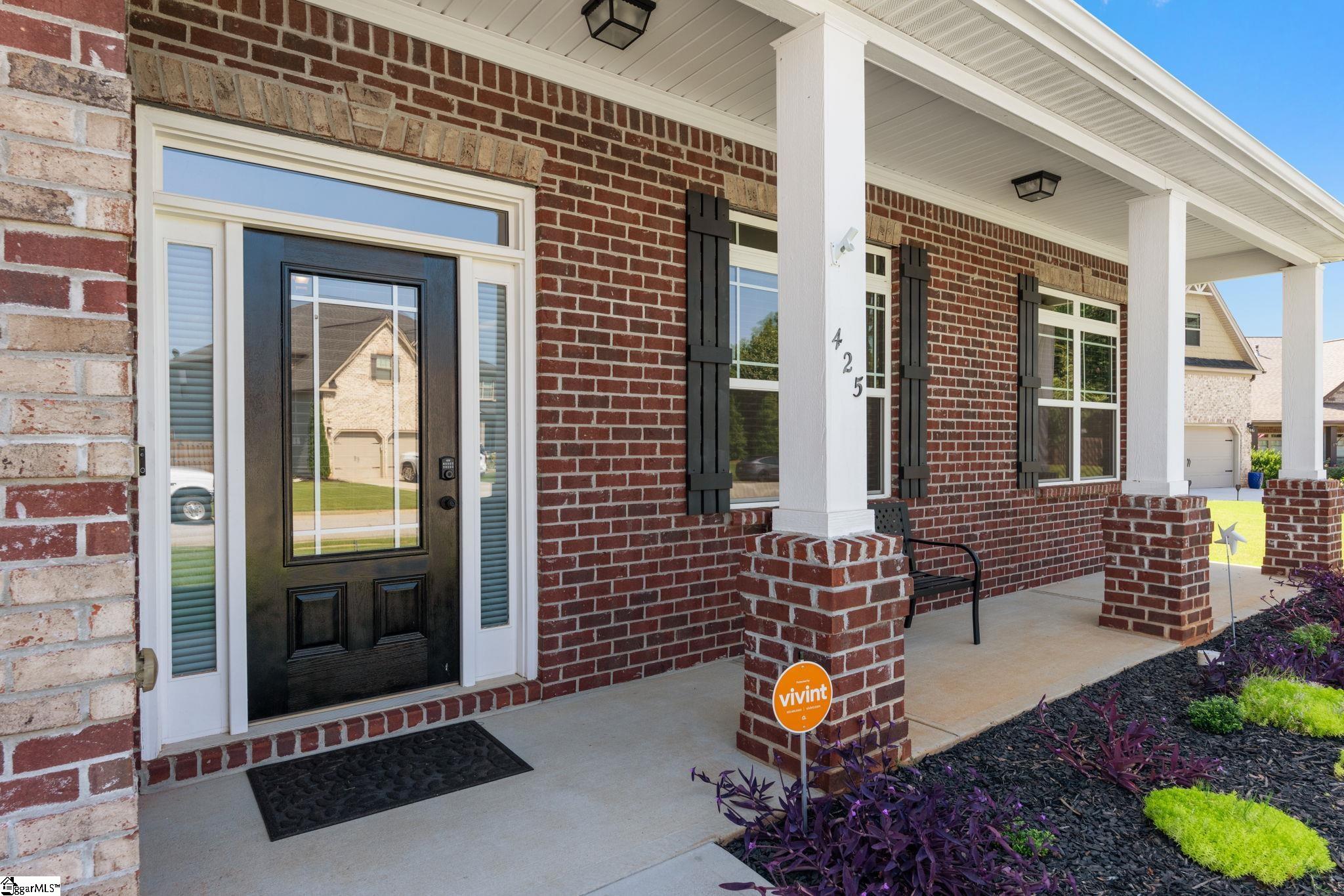 425 Castleford Place Property Photo 3