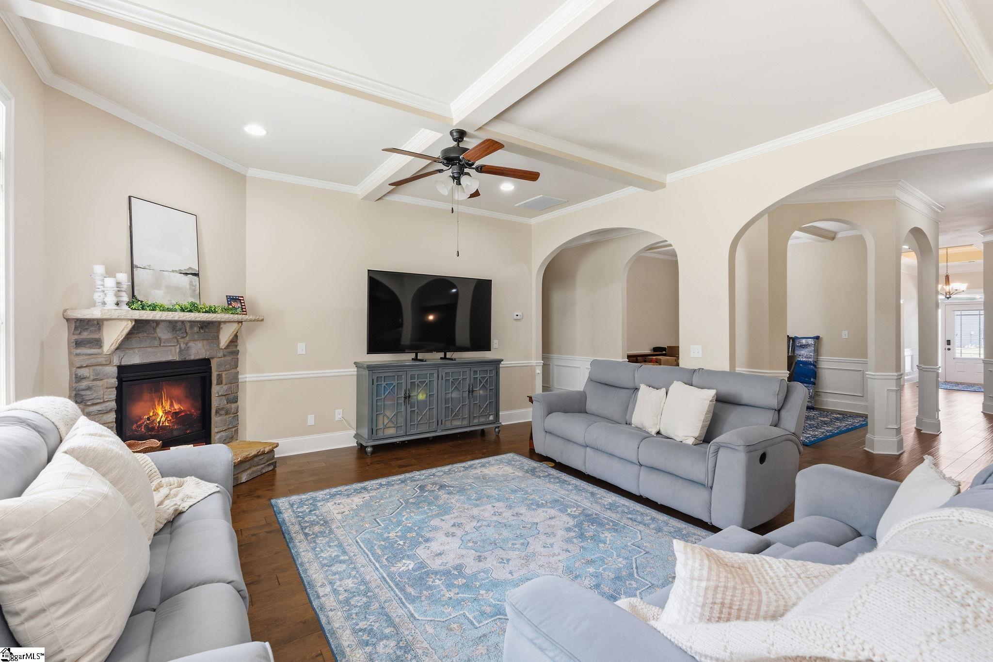 425 Castleford Place Property Photo 14