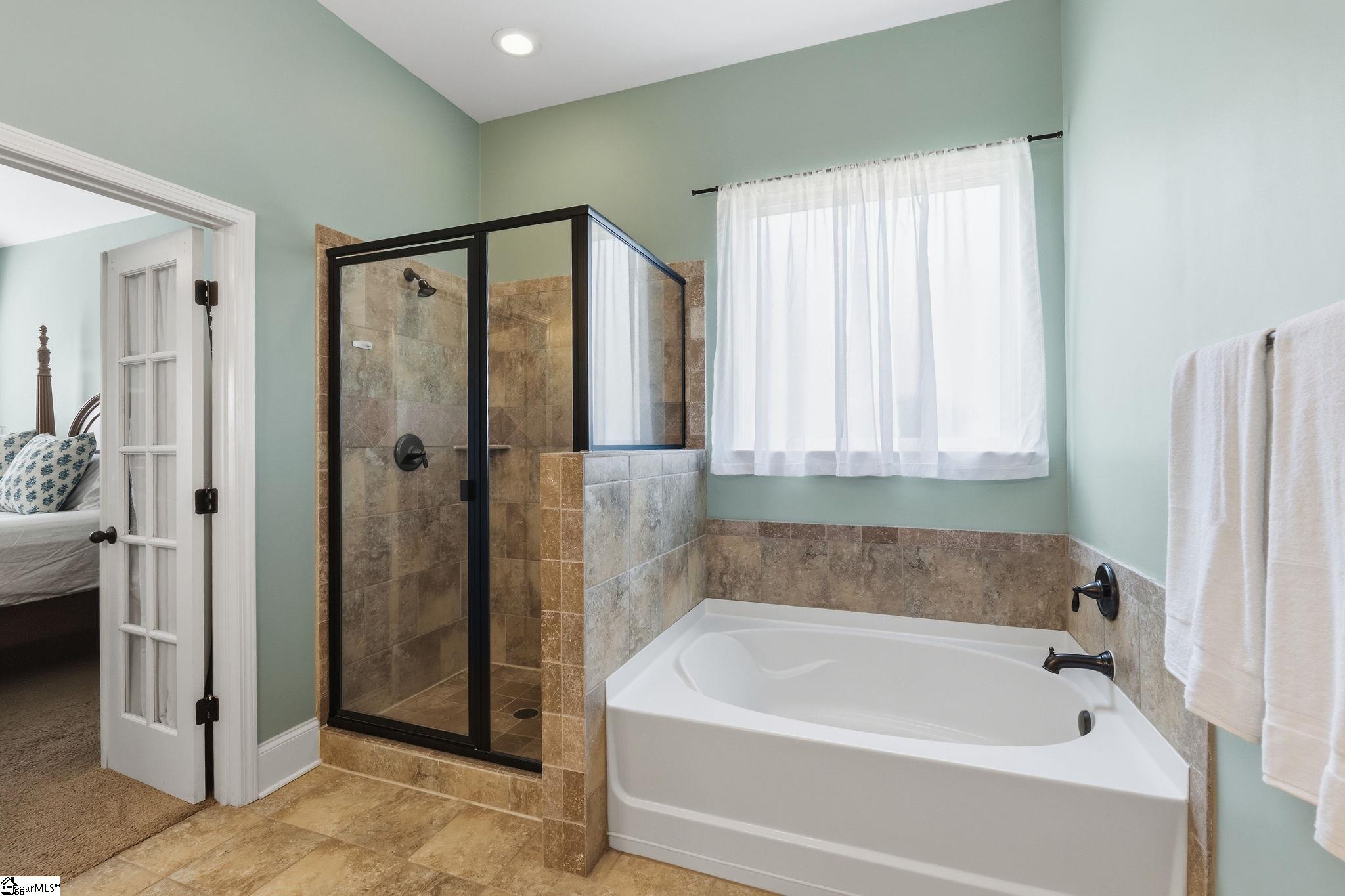 425 Castleford Place Property Photo 18