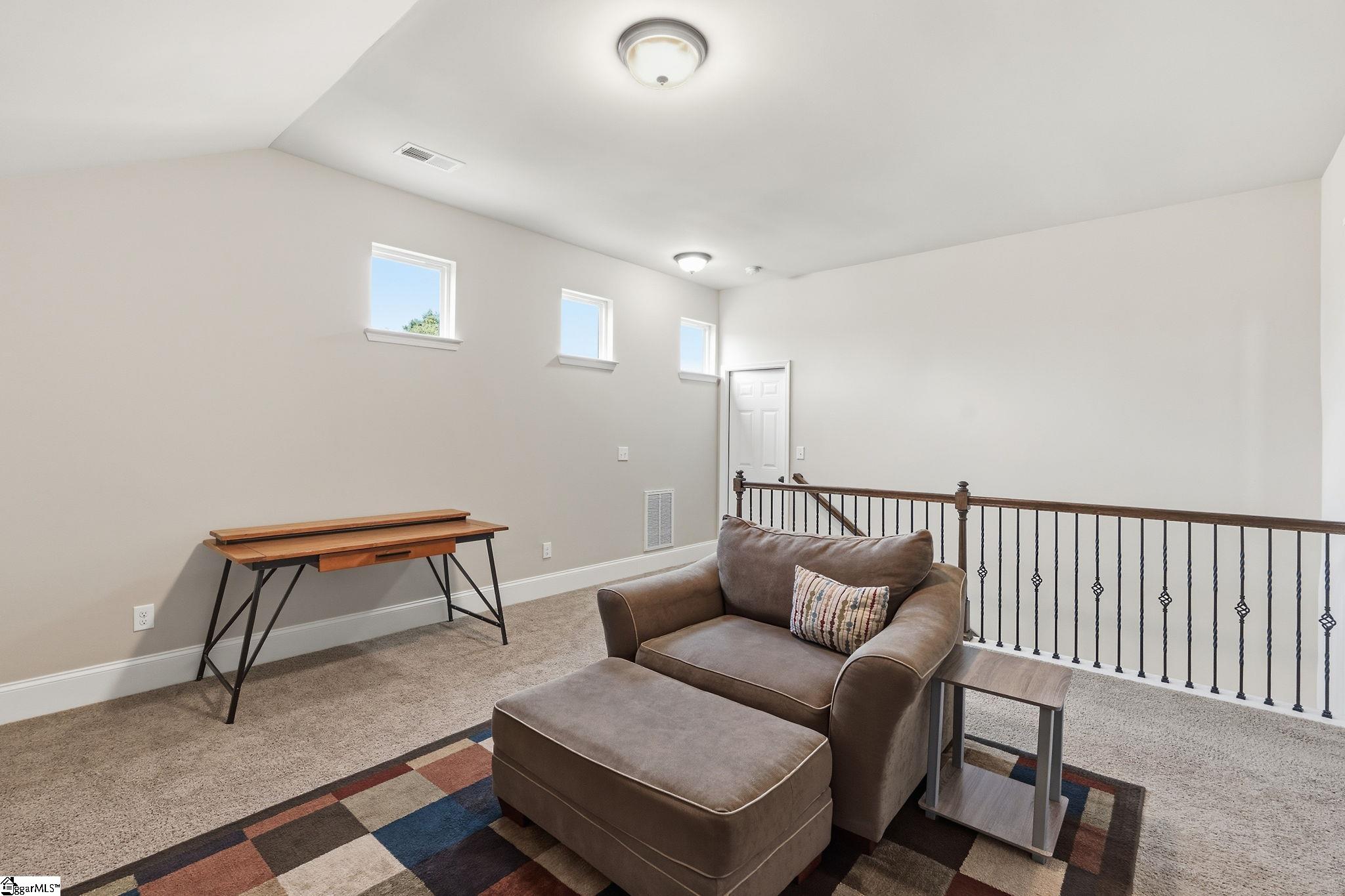 425 Castleford Place Property Photo 23