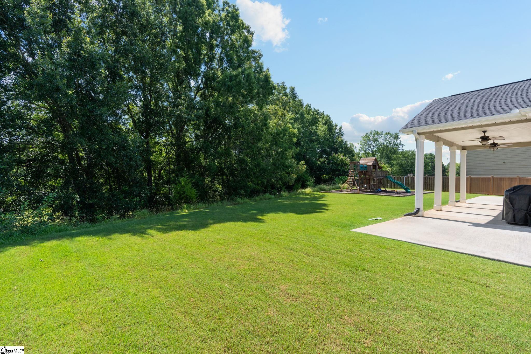 425 Castleford Place Property Photo 33