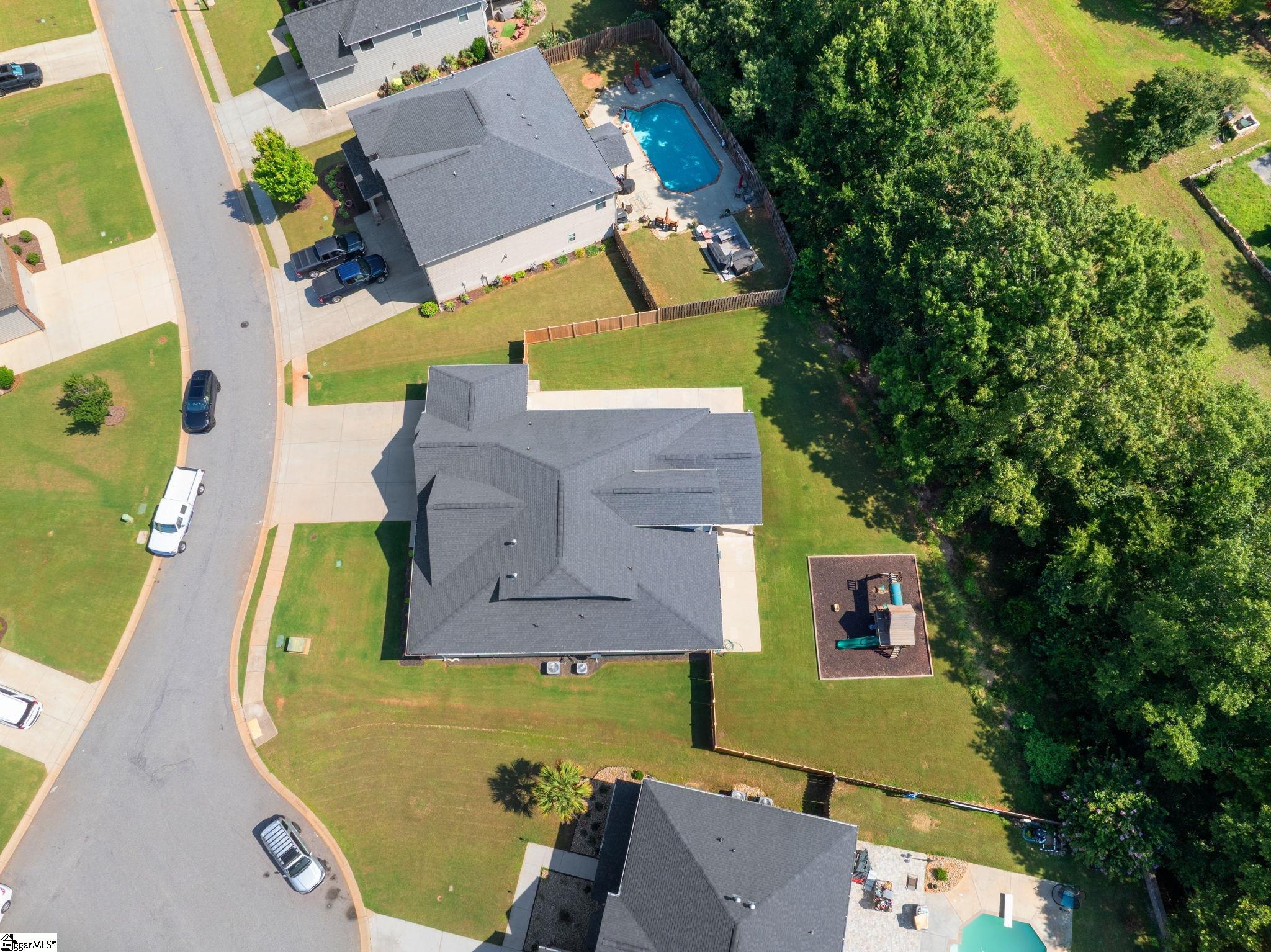 425 Castleford Place Property Photo 43