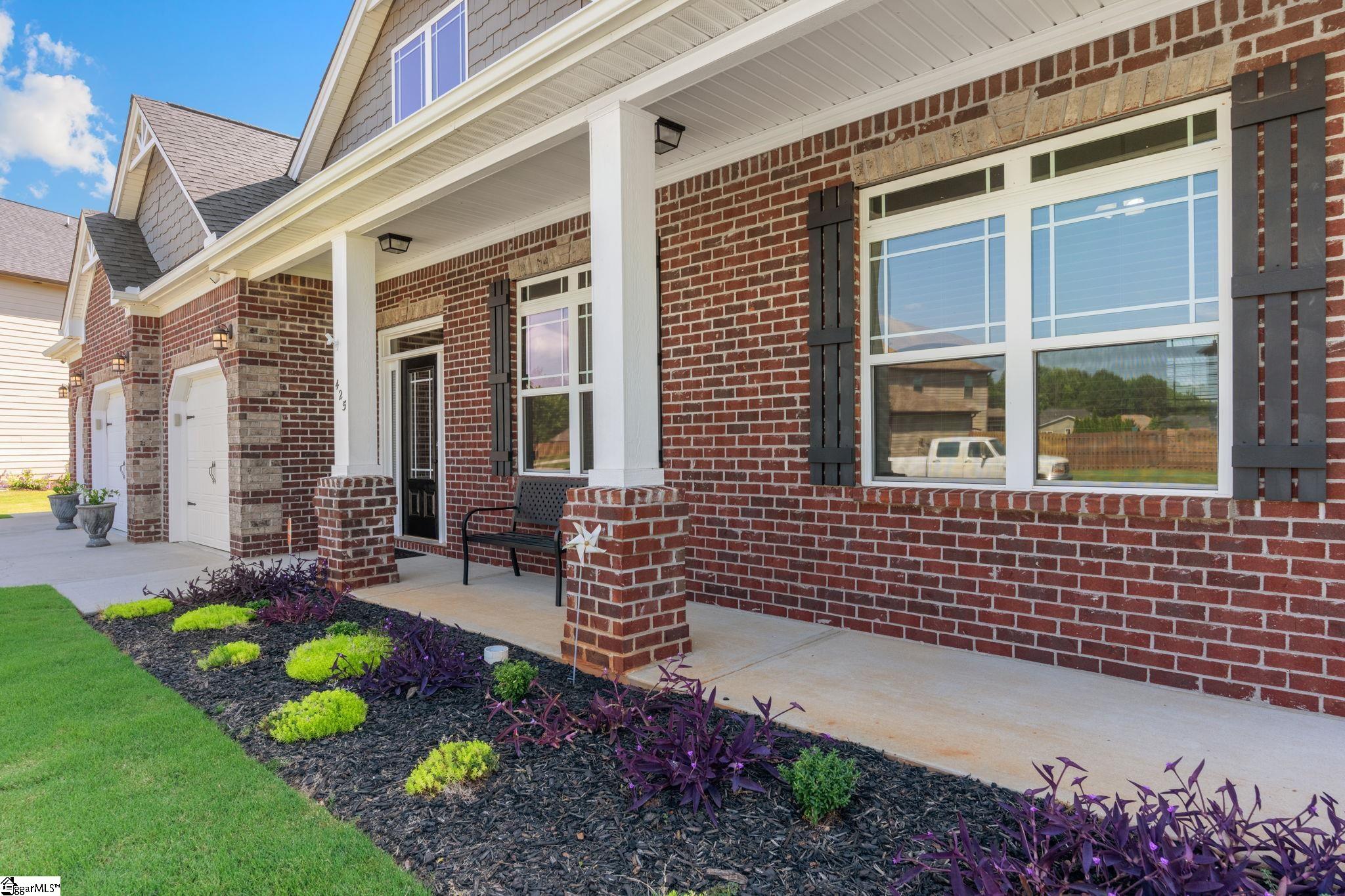 425 Castleford Place Property Photo 47