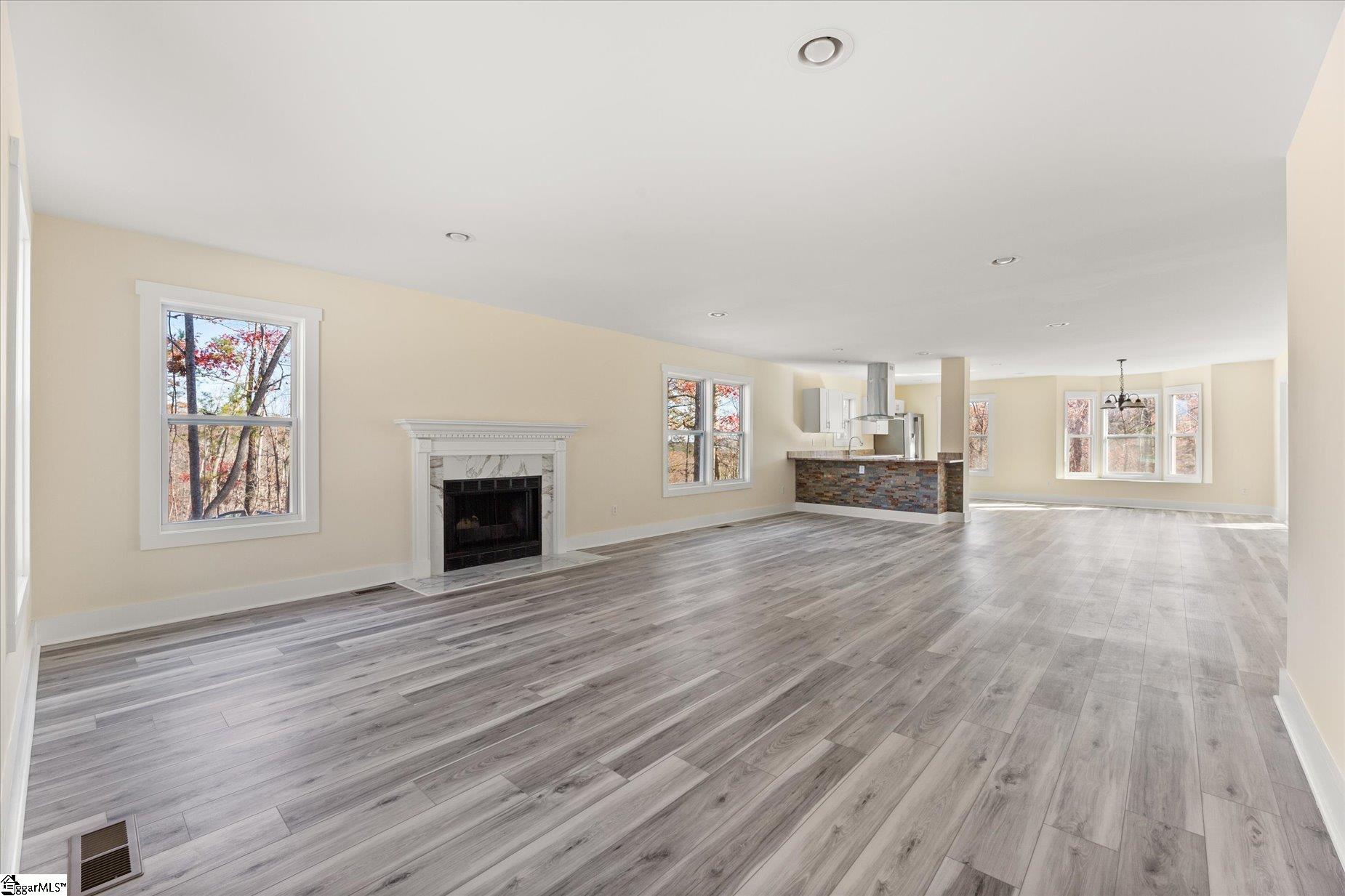 183 Wittmore Lane Property Photo 10
