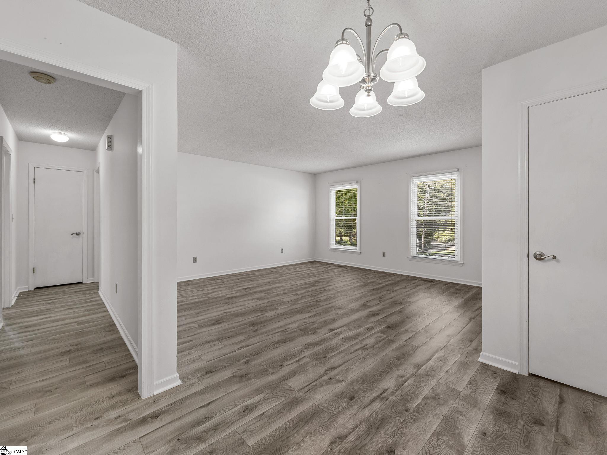 174 New Market Street Property Photo 6