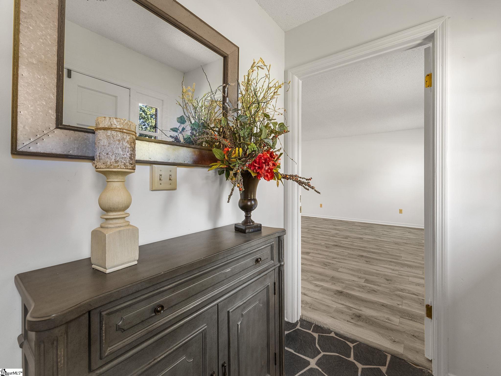 174 New Market Street Property Photo 7