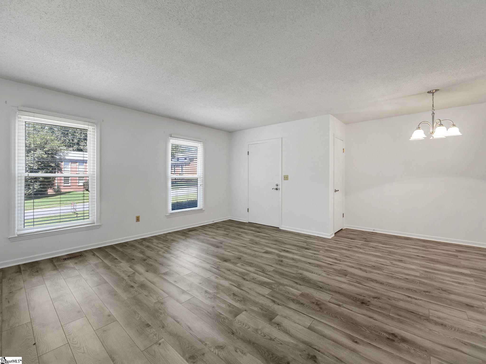 174 New Market Street Property Photo 11
