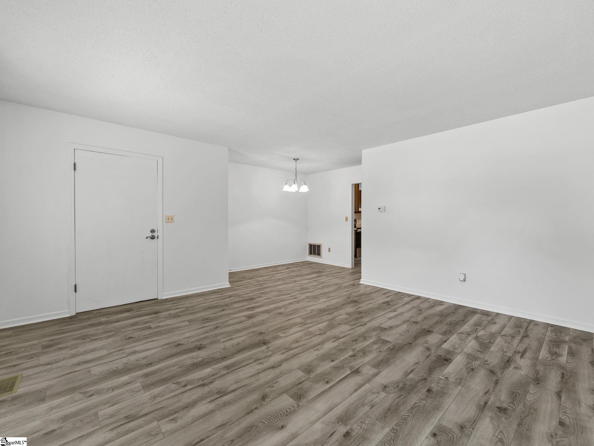 174 New Market Street Property Photo 19