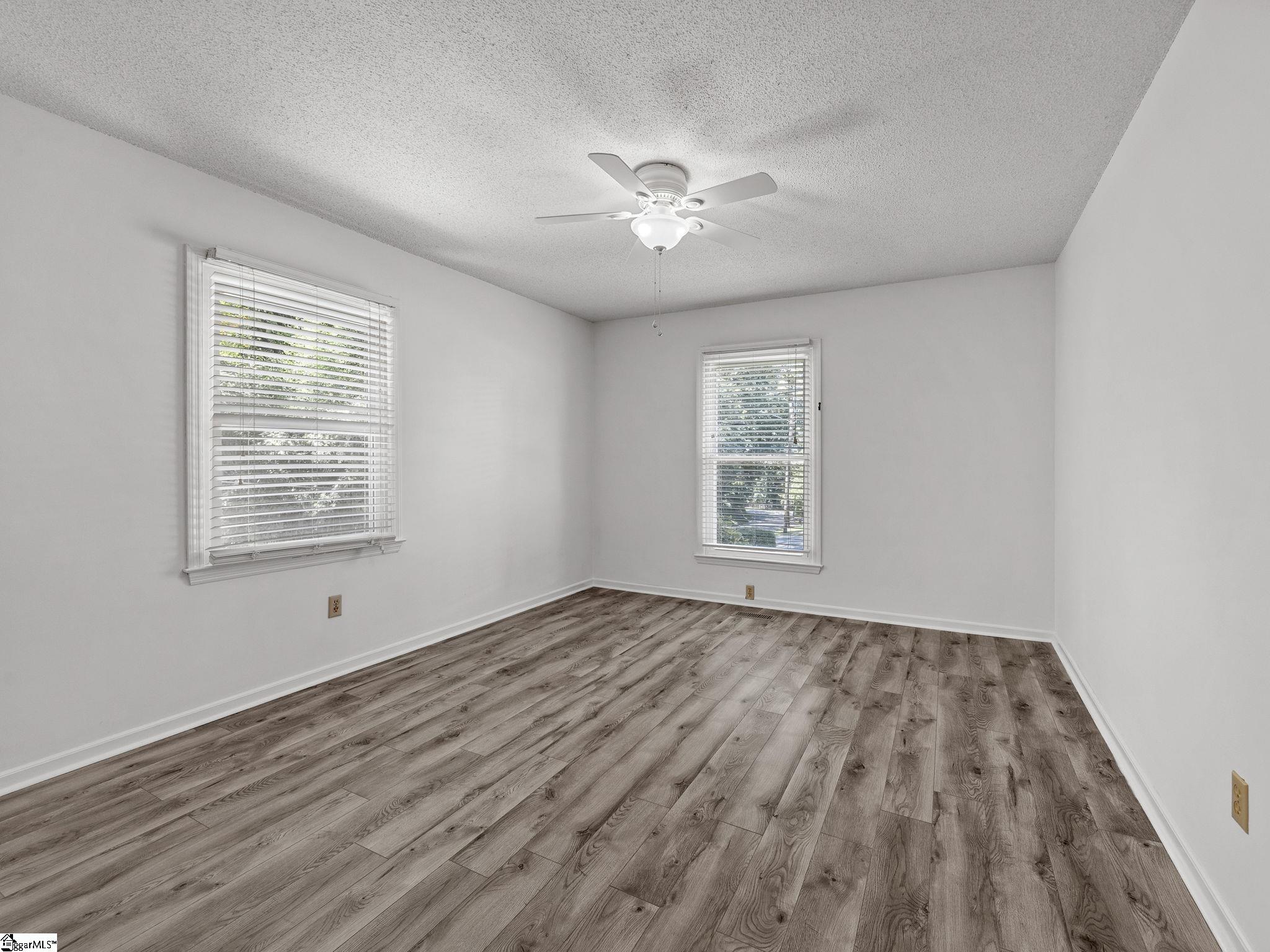 174 New Market Street Property Photo 22