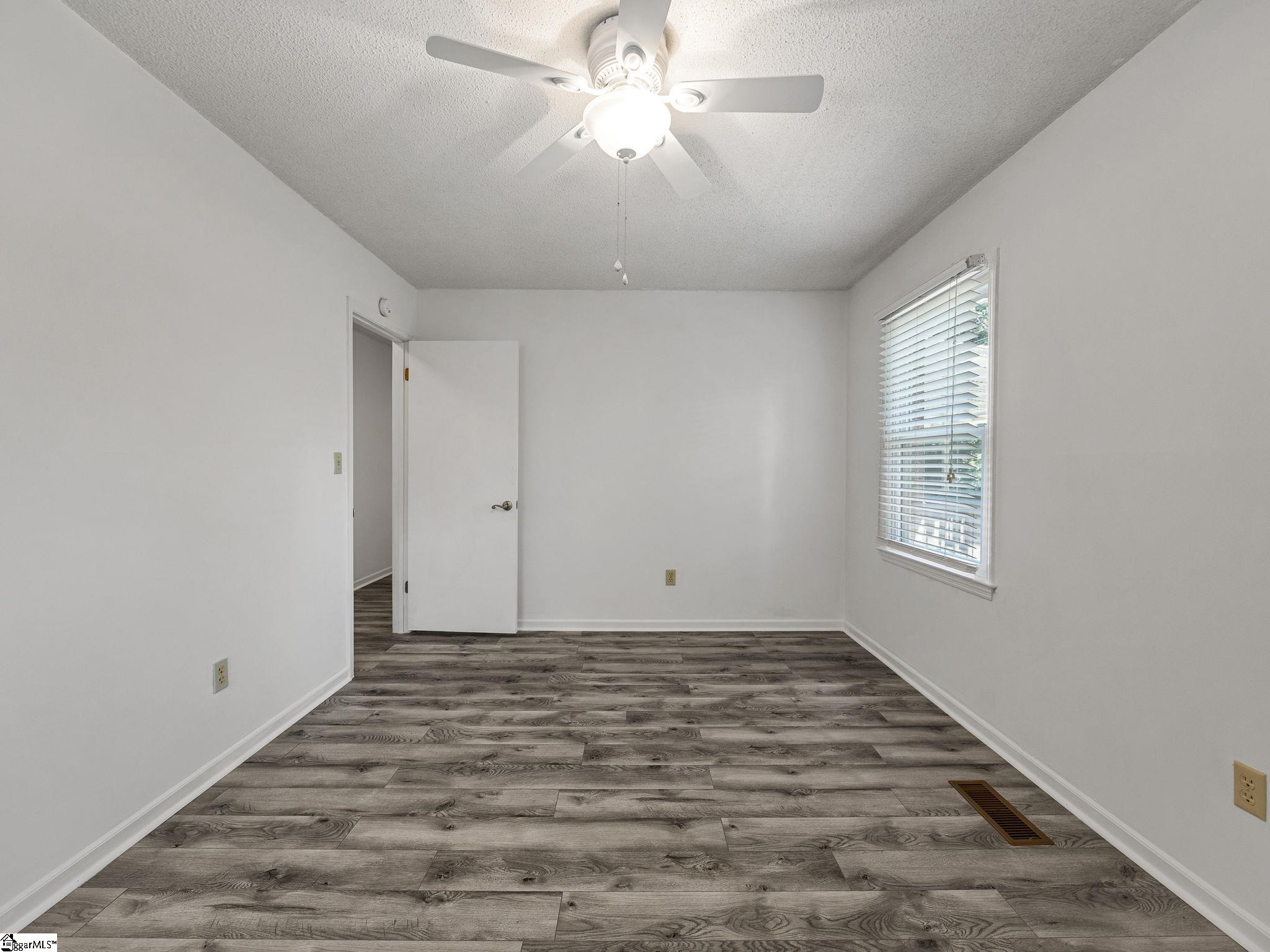 174 New Market Street Property Photo 24