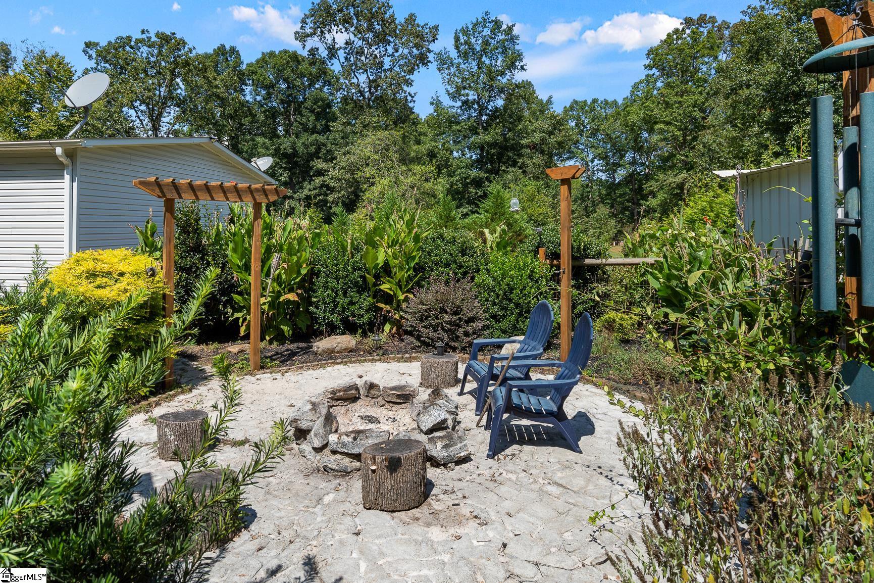 429 Gibson Road Property Photo 5