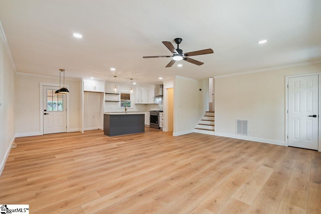 102 Kathryan Court Property Photo 4